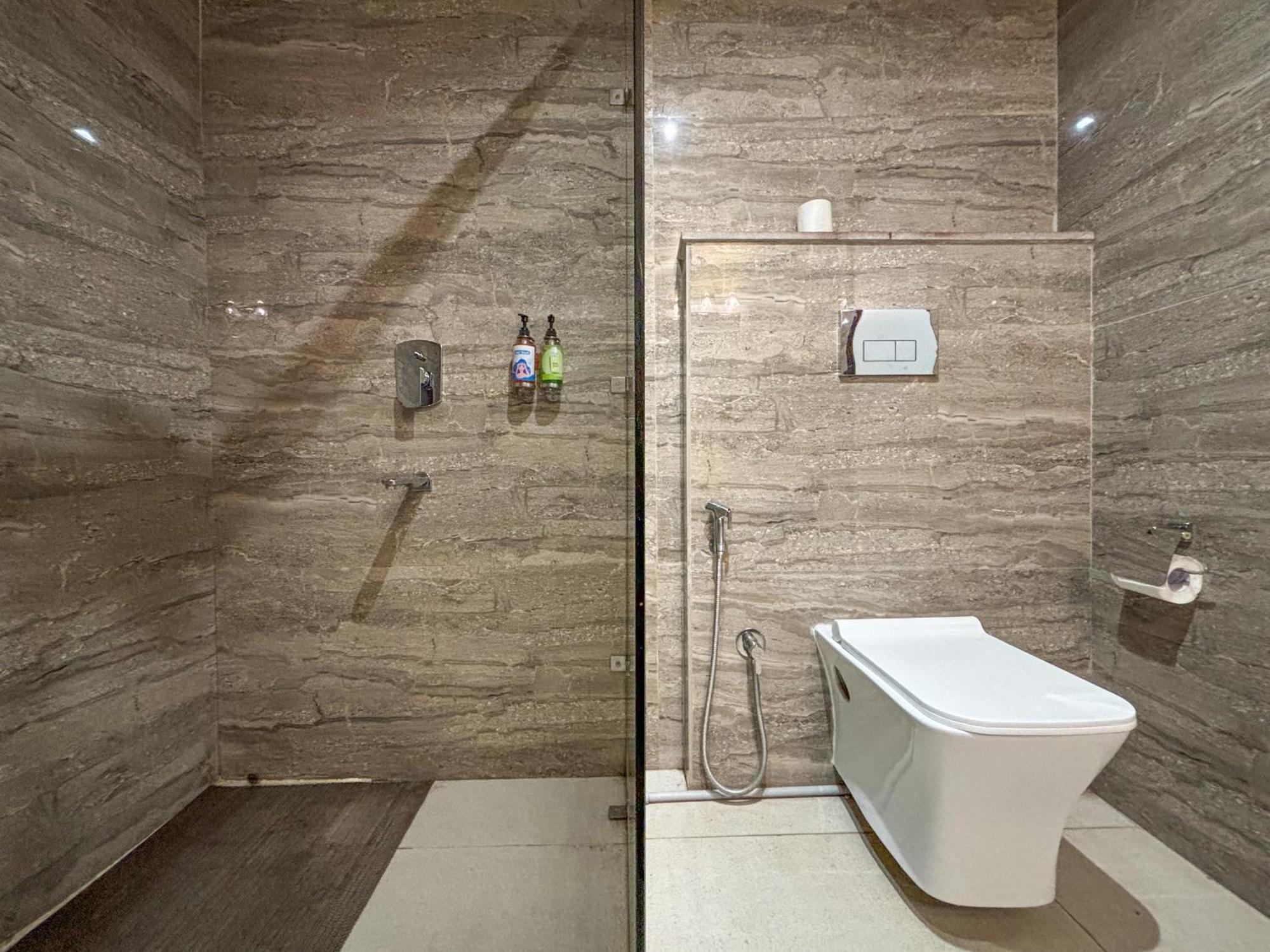 East End Mahipalpur Delhi Airport Hotel 4*