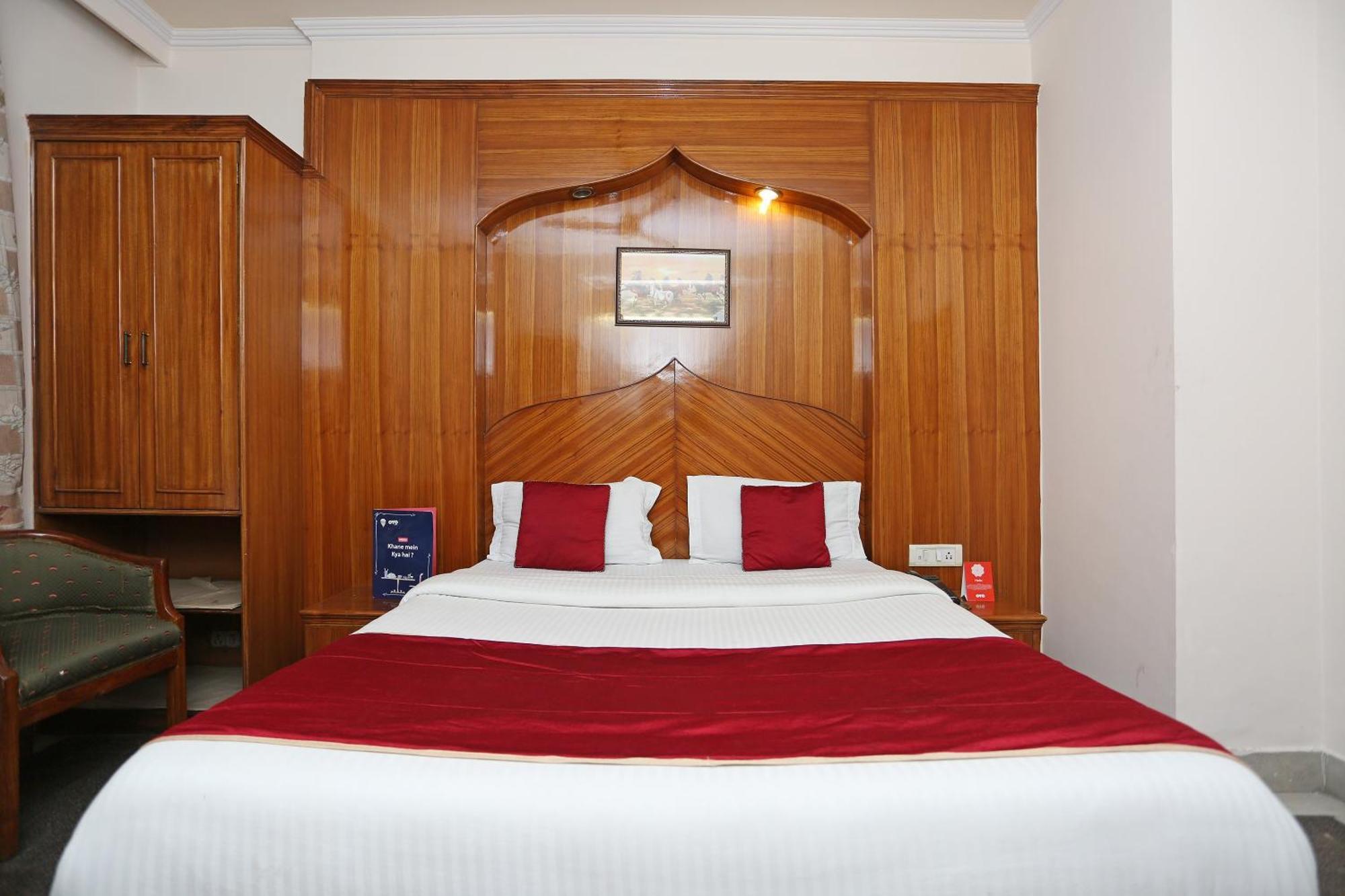 Hotel O Gold Palace New Delhi