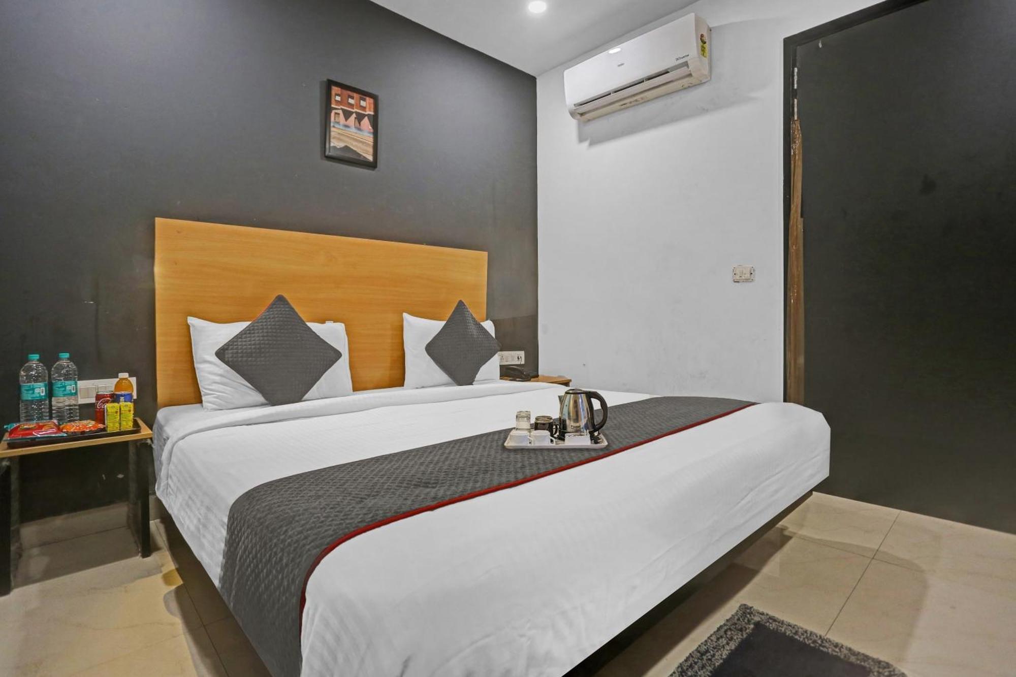 Townhouse Nangal Raya Pankha Road 4*