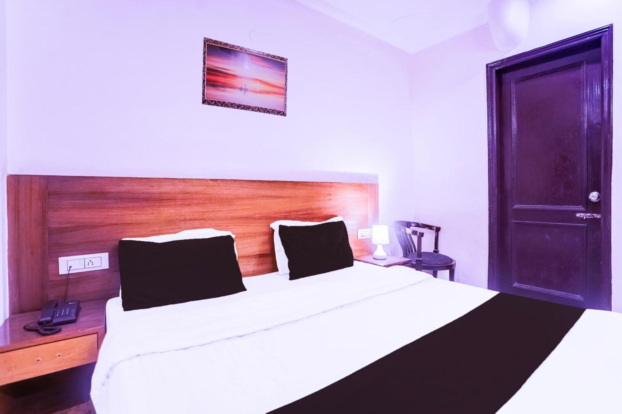 O De Gold Karol Bagh Hotel