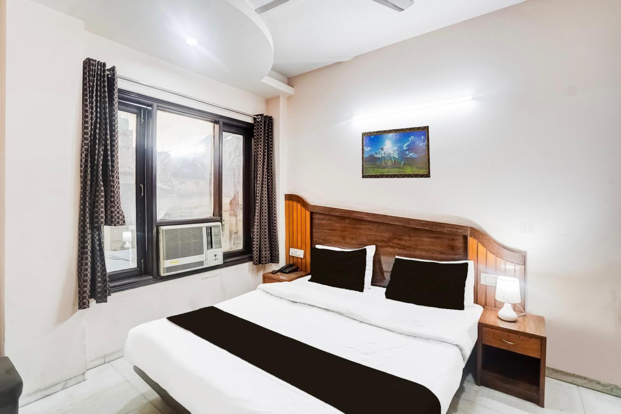 O De Gold Karol Bagh Hotel 3*