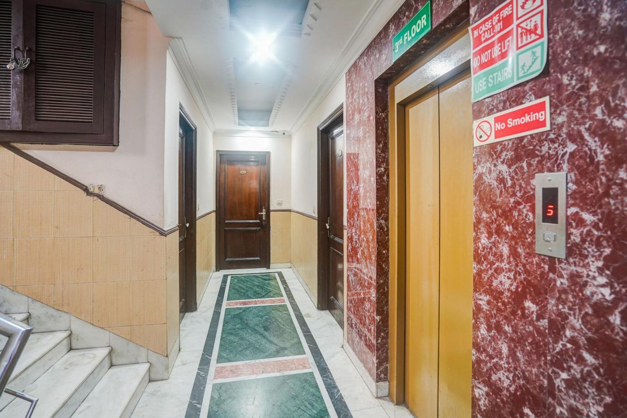 Hotel O De Gold Karol Bagh 3*