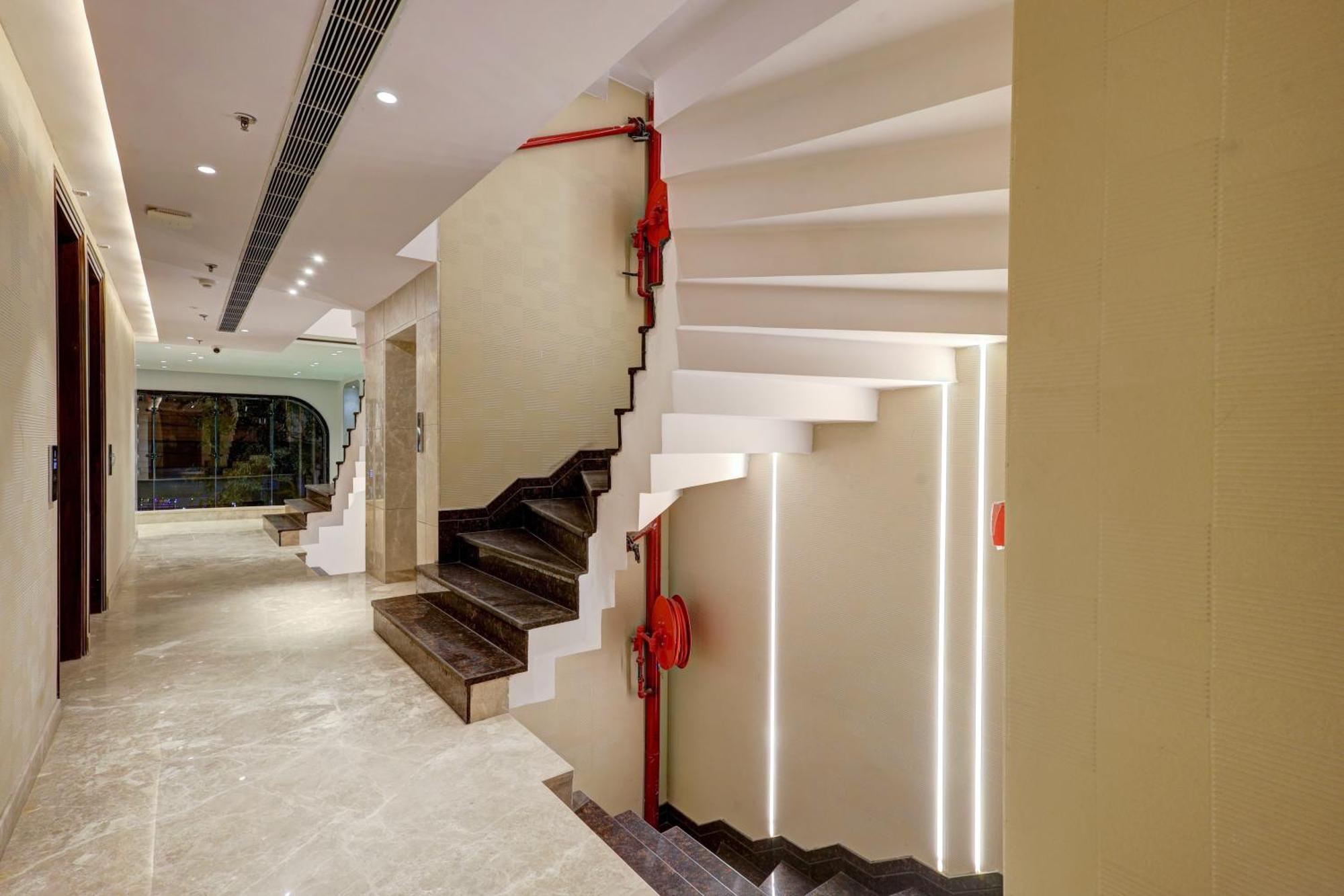 The Viking - Luxury Living Steps Away From New Delhi & Connaught Place 4*