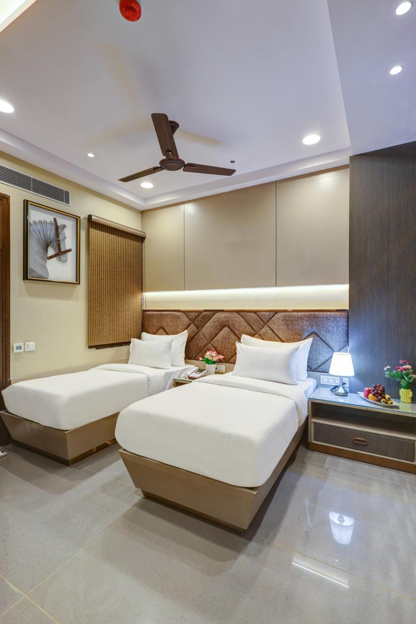 The Viking - Luxury Living Steps Away From New Delhi & Connaught Place 4* New Delhi