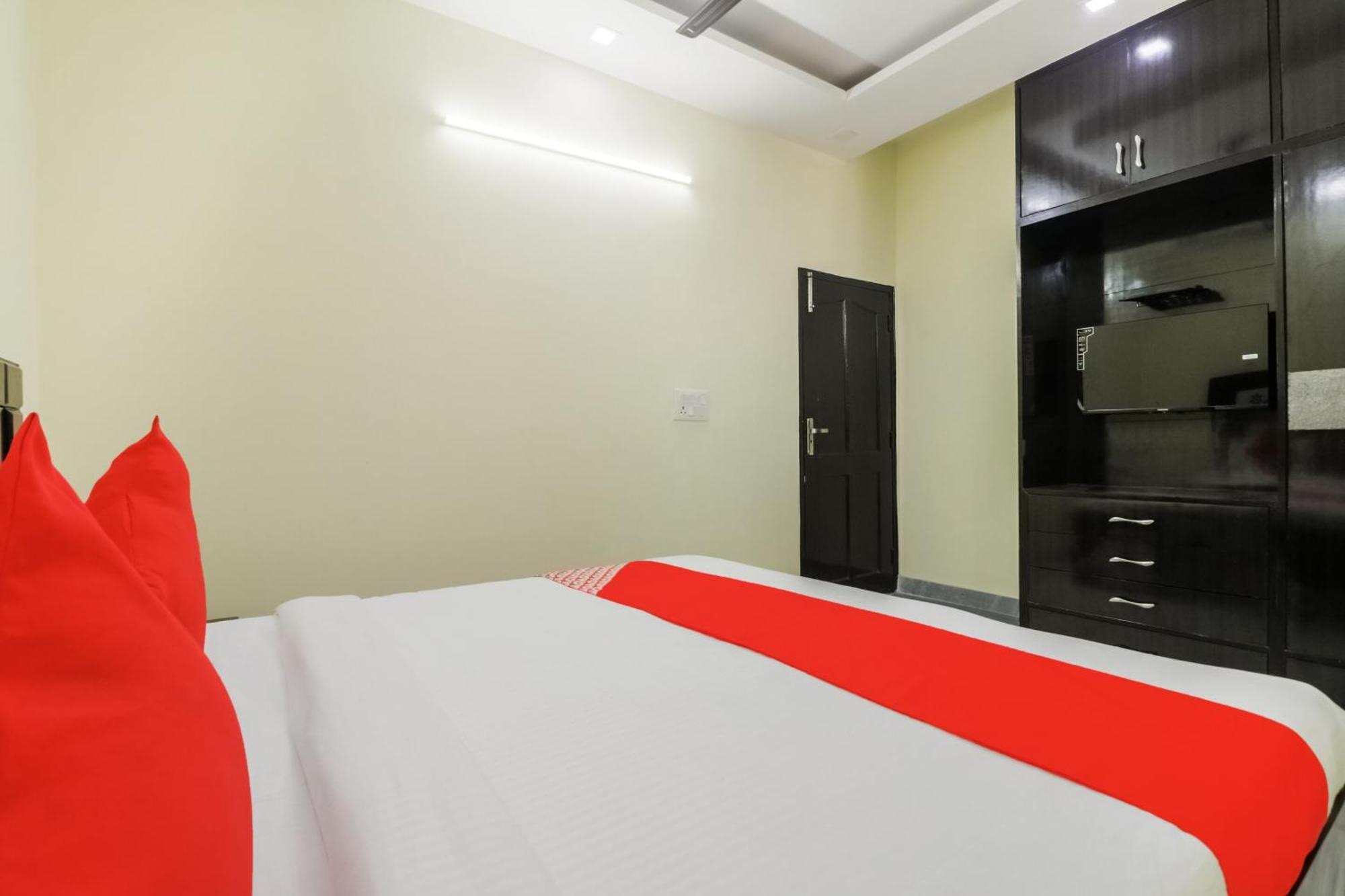 Hotel Golden Bridge 3*