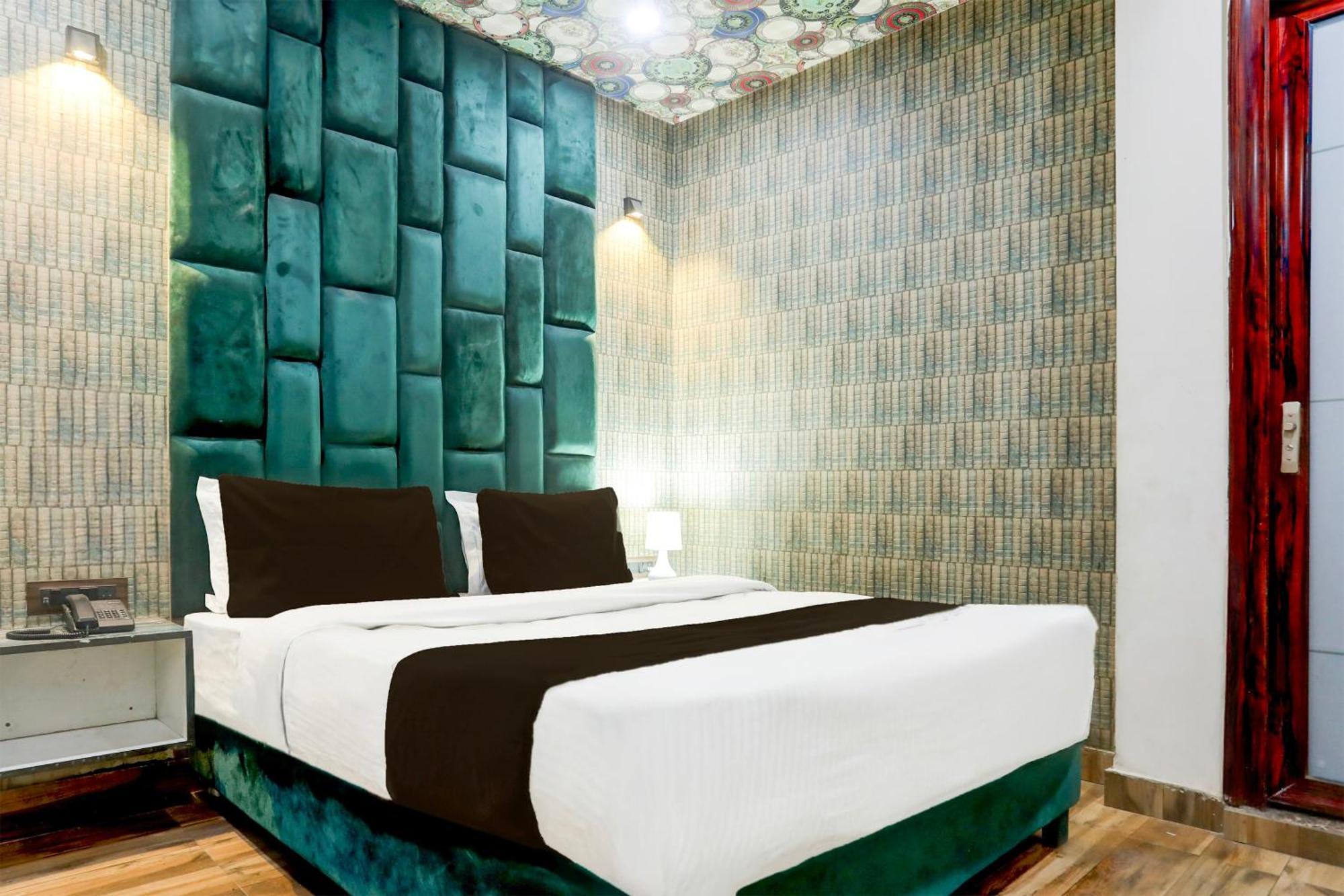 O Jeet Hotel 3*