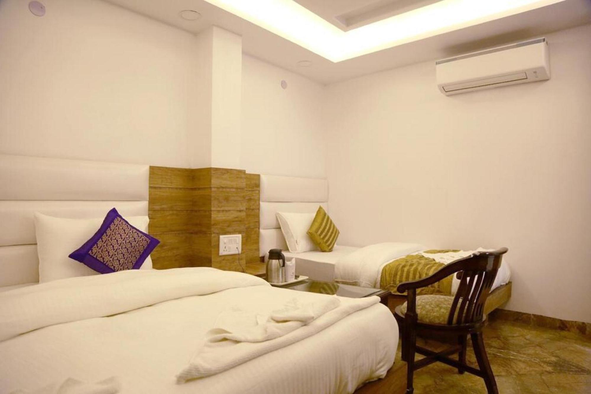 True At Railway Station Hotel 3*
