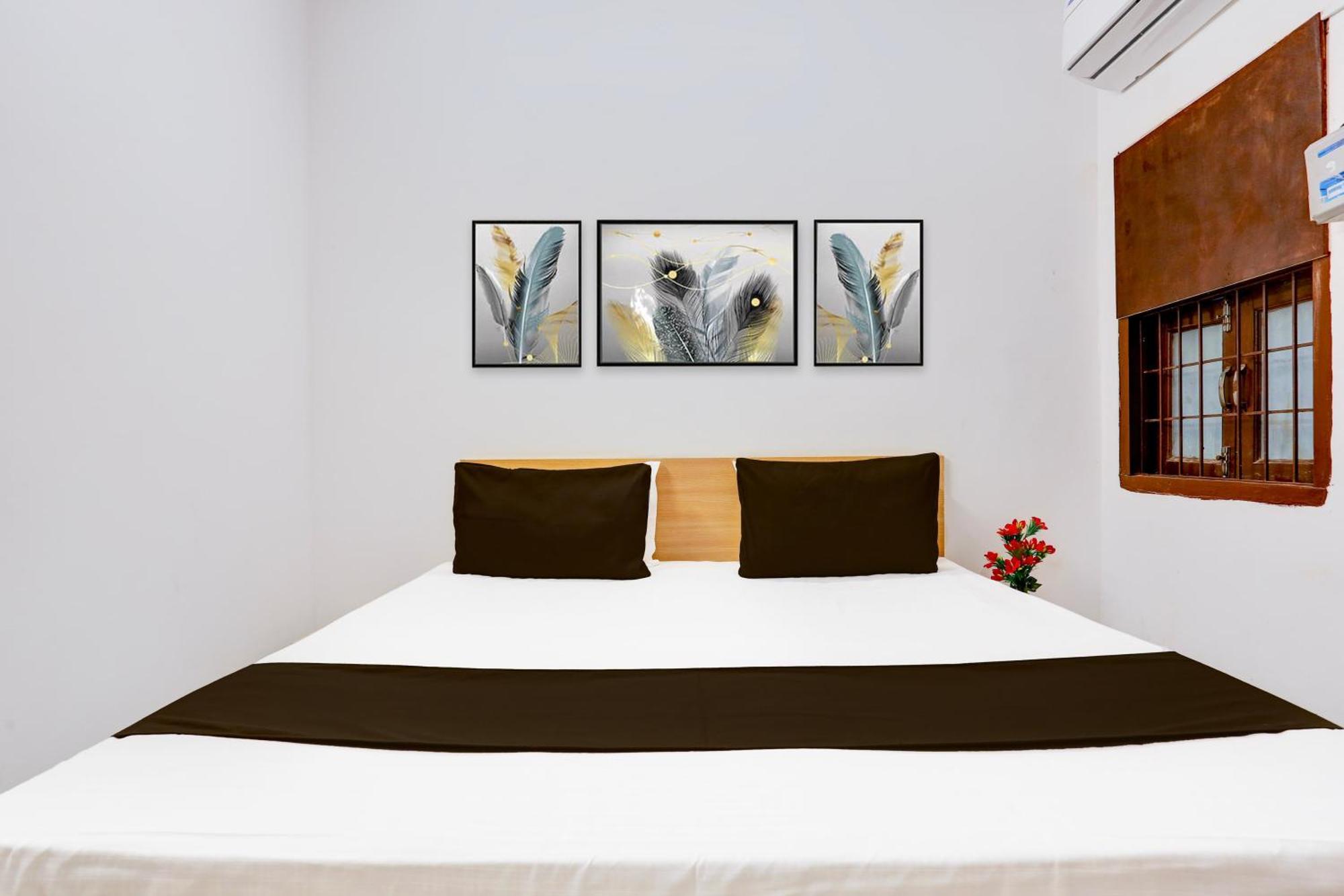 Hotel Oo Shyam Residency Near Samaypur Badli Metro