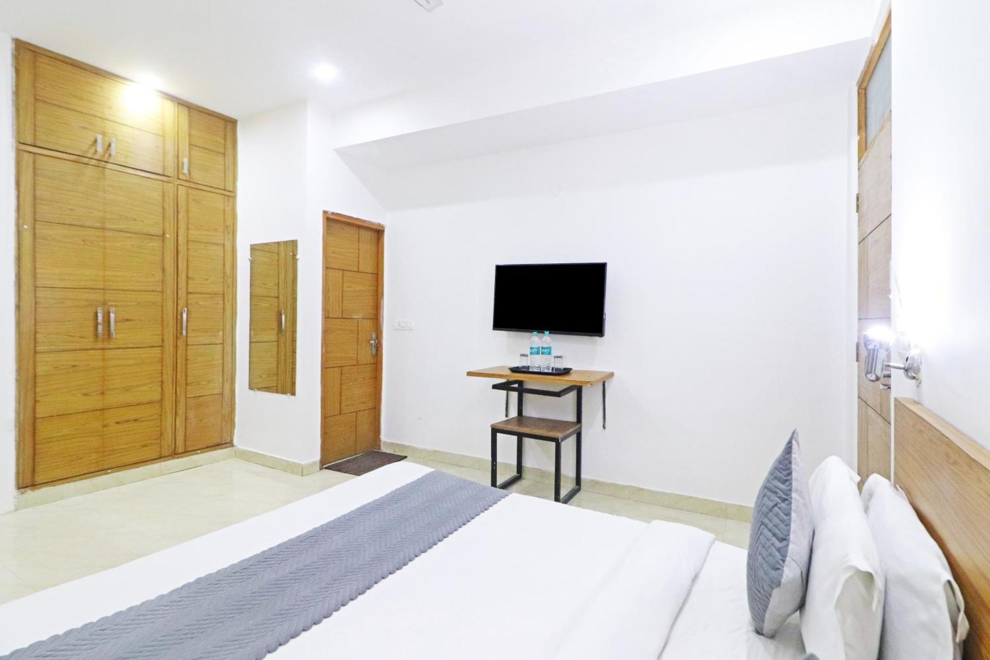 Trendy Residency - Couple Friendly New Delhi