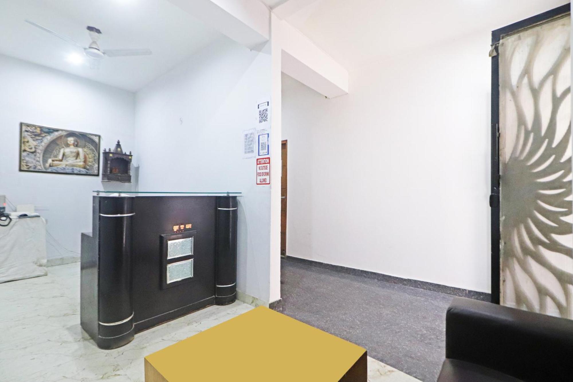 Trendy Residency - Couple Friendly Hotel 3*