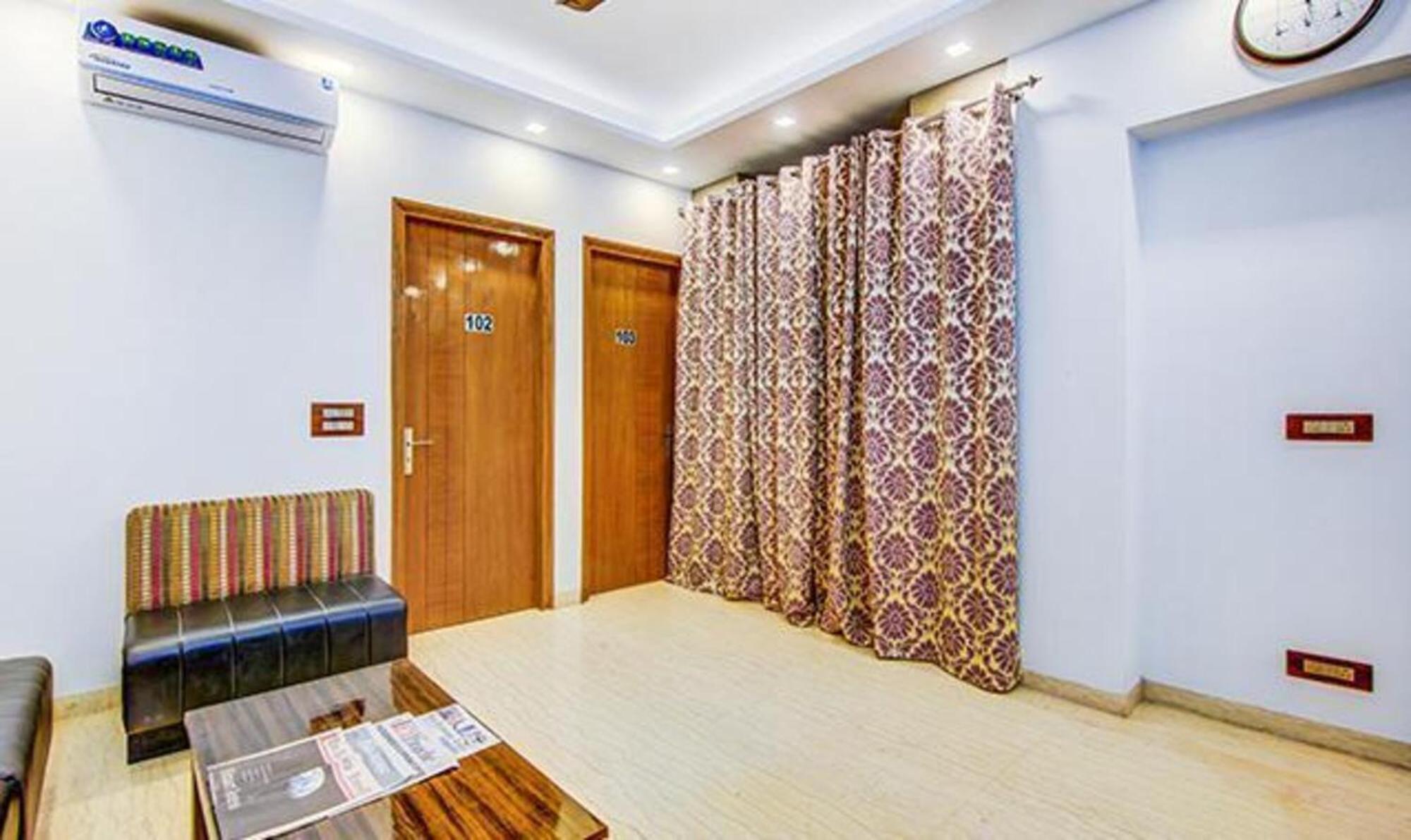 Fabhotel F-aloyd Lajpat Nagar 3*
