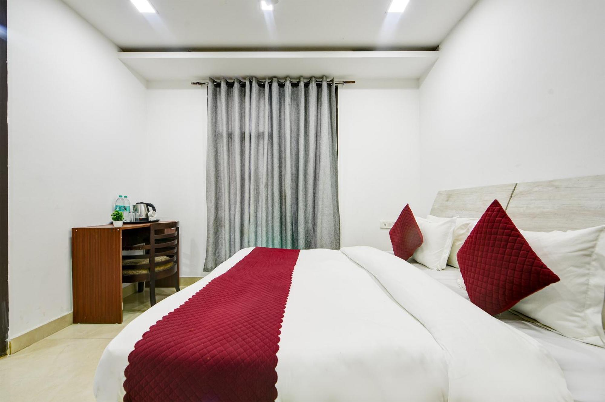Prime Royalty Malviya Nagar 3* New Delhi