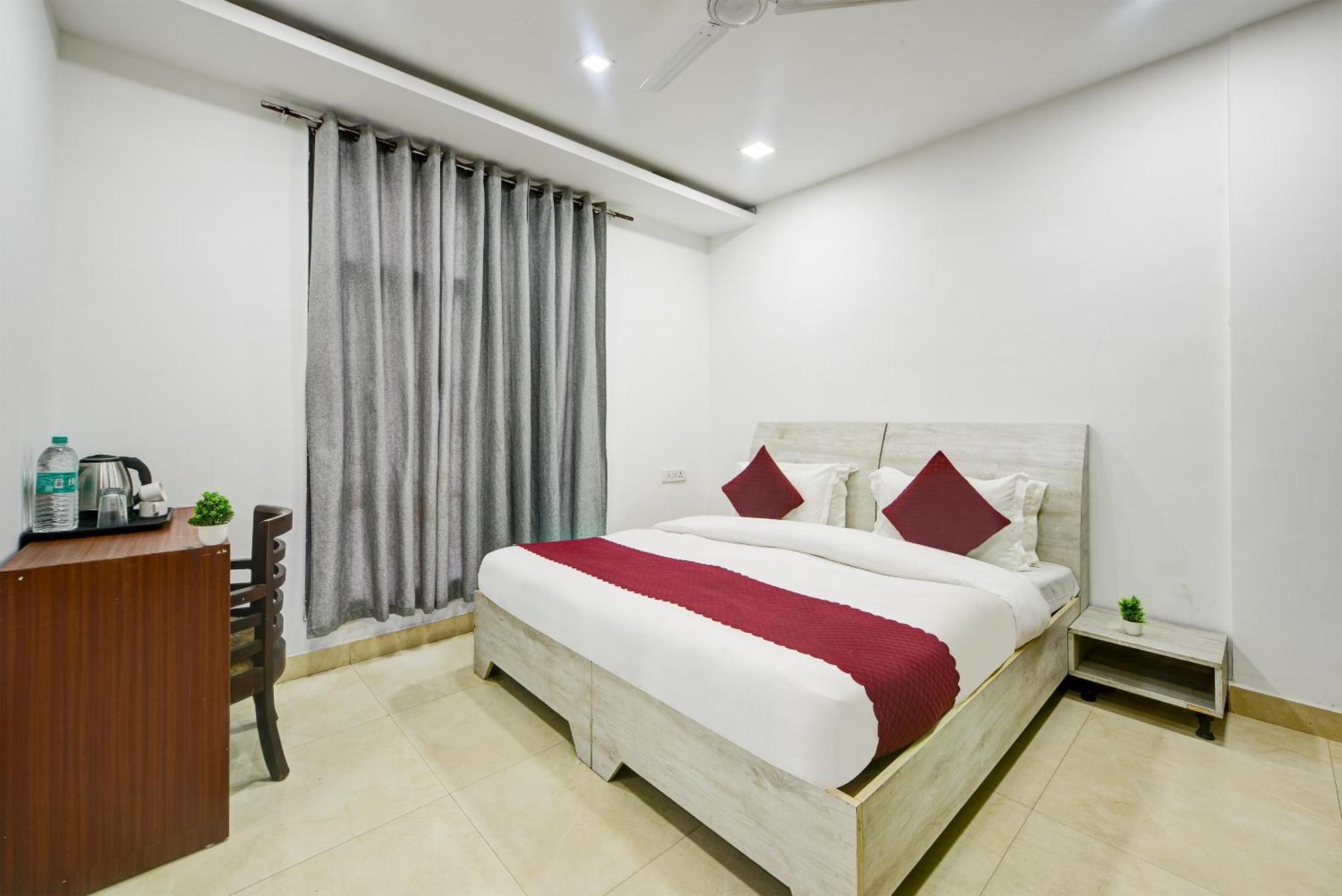 Prime Royalty Malviya Nagar 3* New Delhi