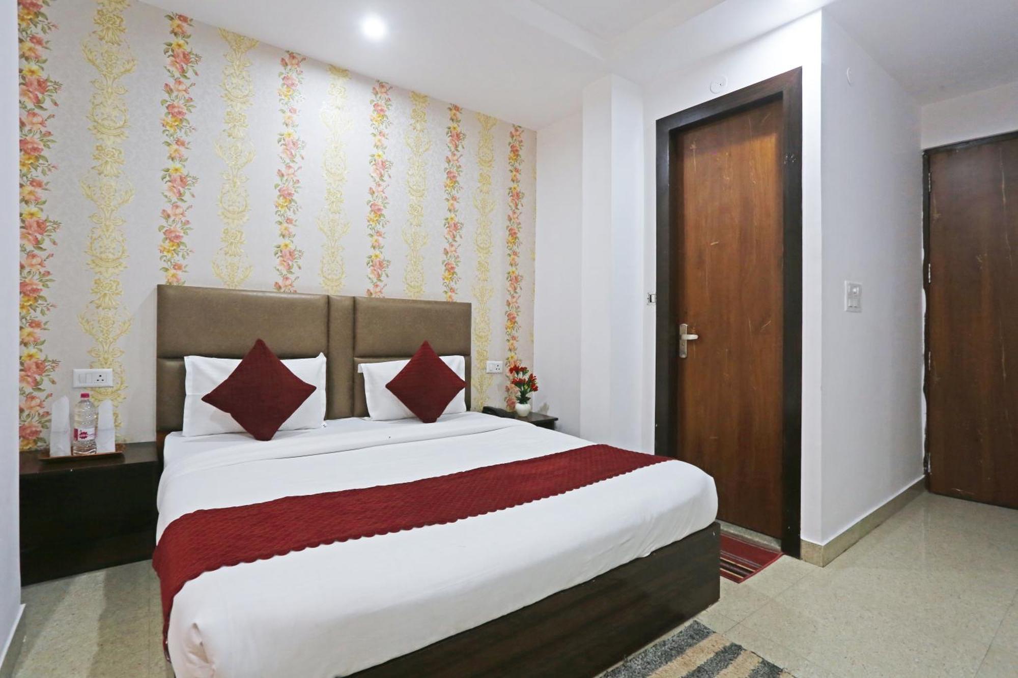 Le Mount Near Delhi Airport