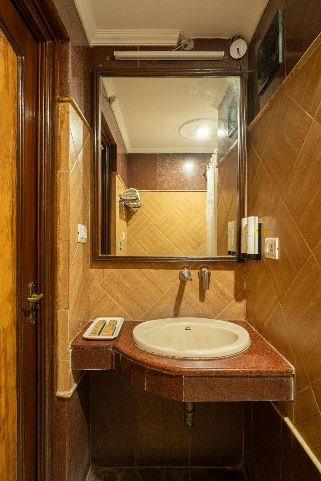 Sunstar Grand Hotel Delhi (National Capital Territory of India)