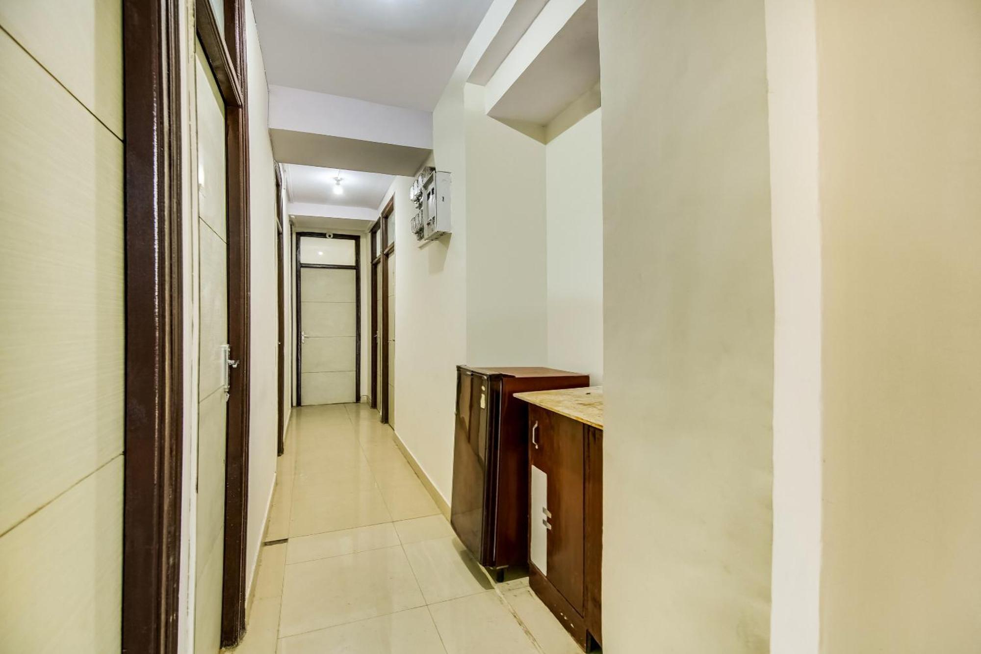 O Diamond Near Lotus Temple Guest house