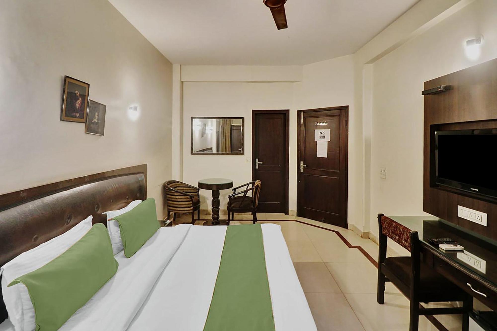 Fabexpress Lloyd House 3*
