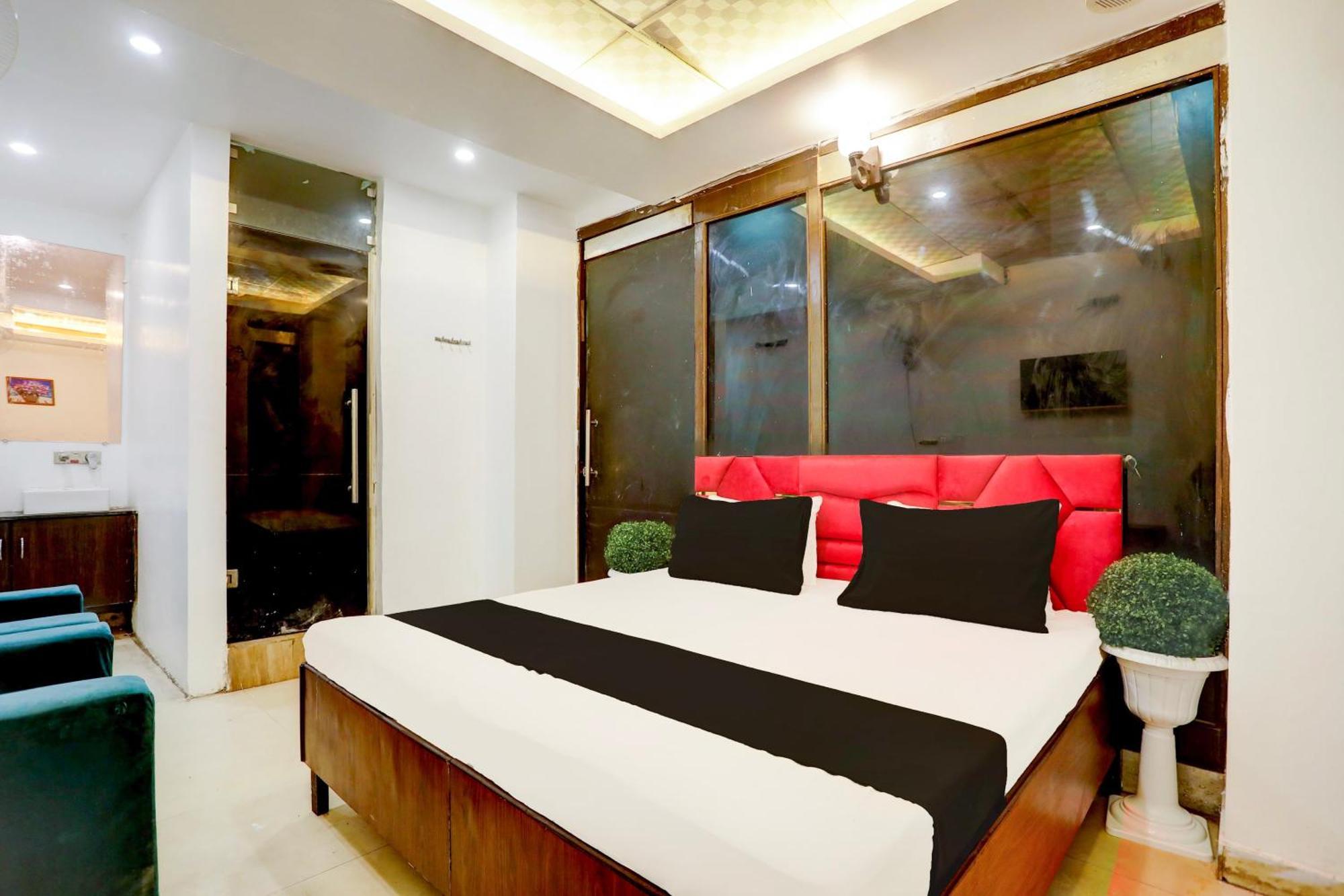 Hotel O Kashish Residency 4*