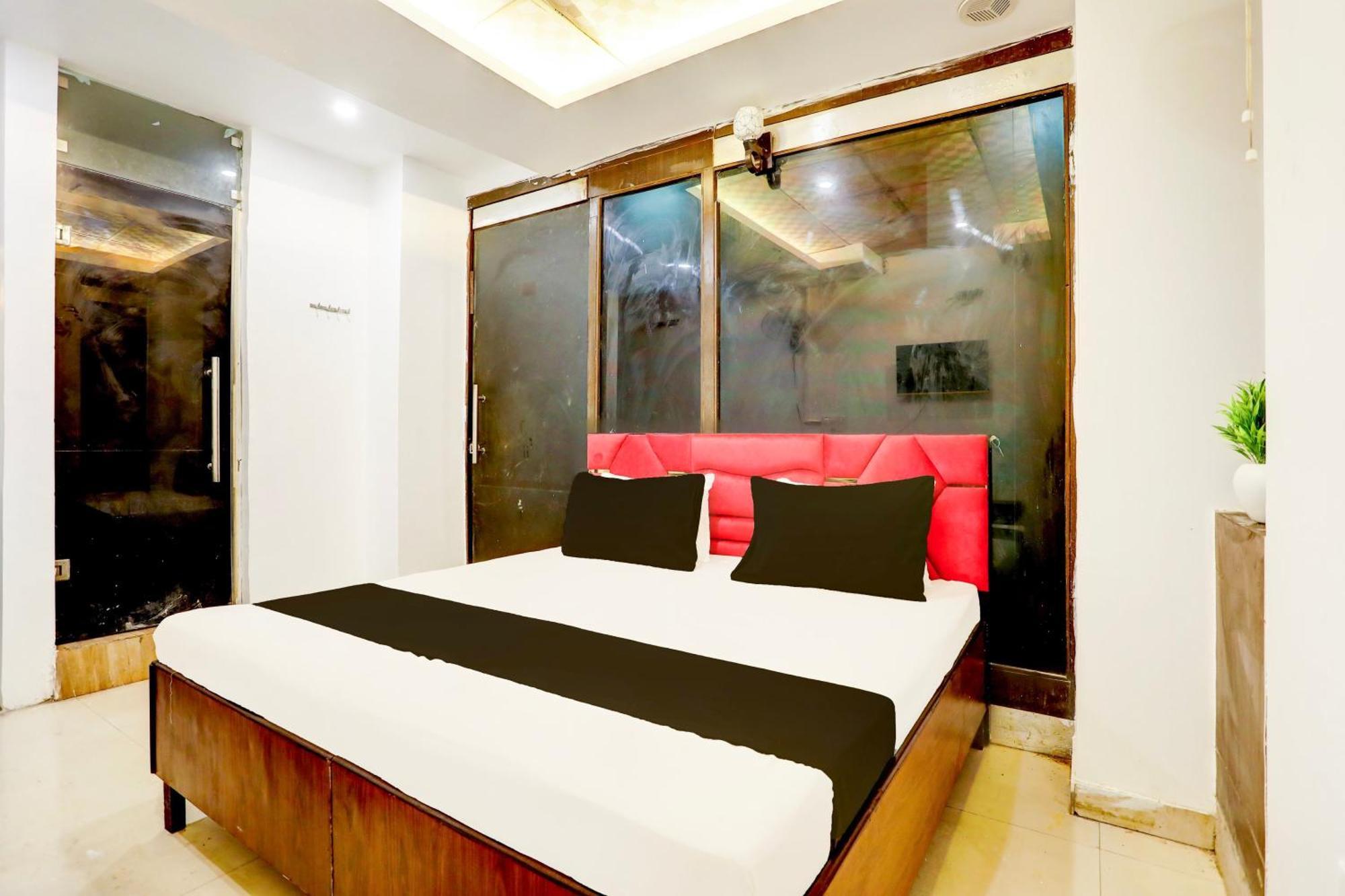 O Kashish Residency 4* New Delhi