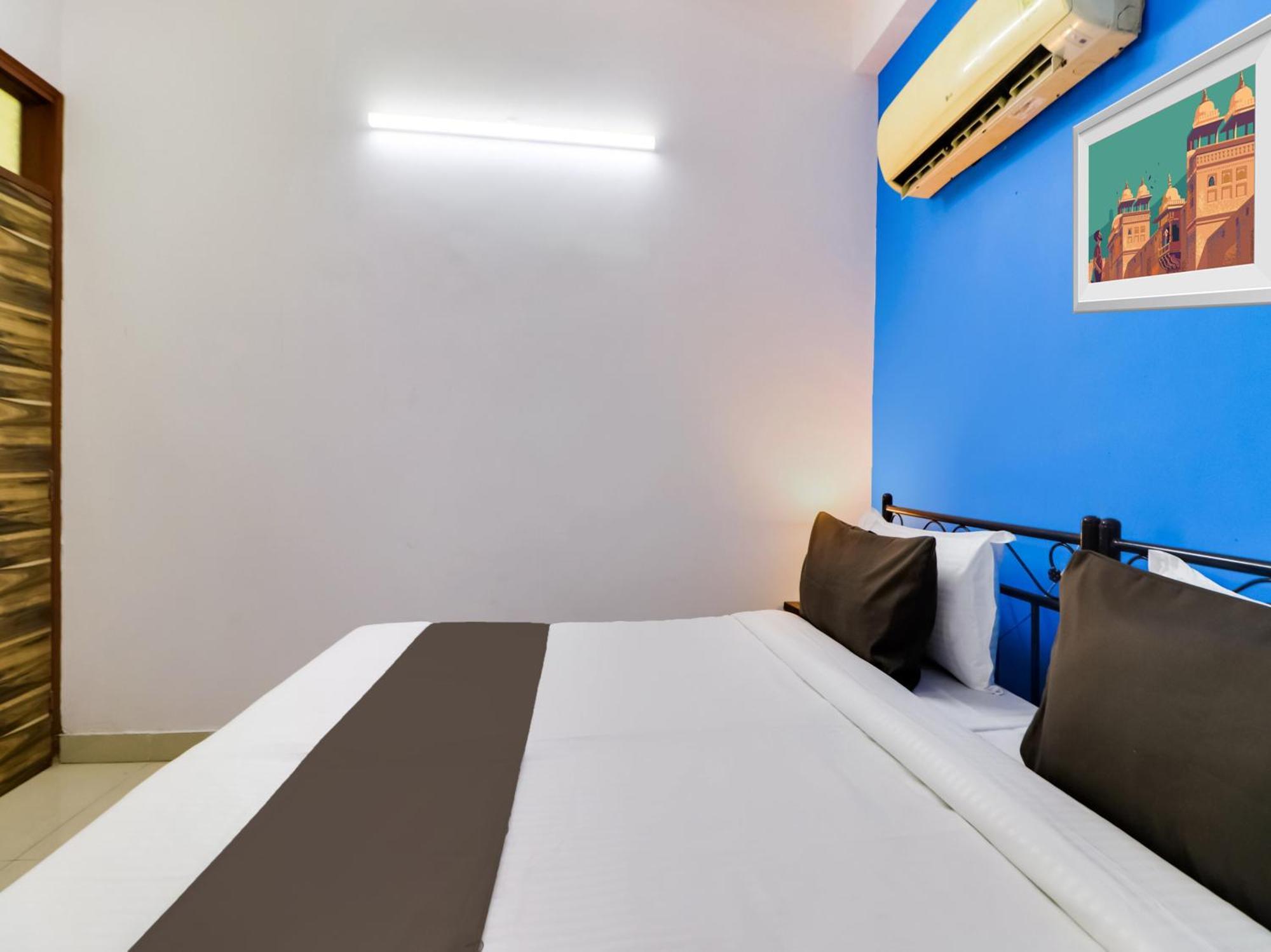 Hotel O Dev Palace 3*