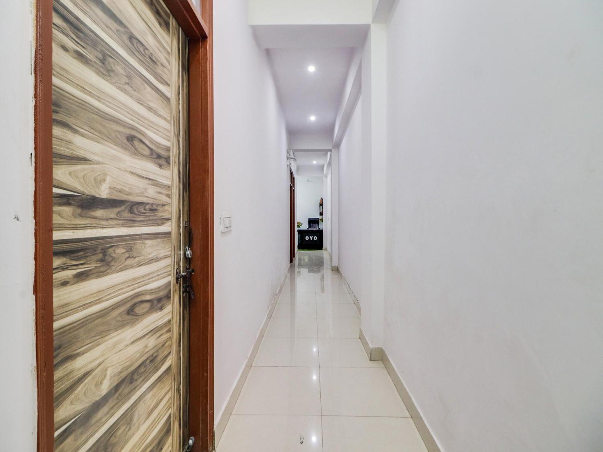 Hotel O Dev Palace Delhi (National Capital Territory of India)