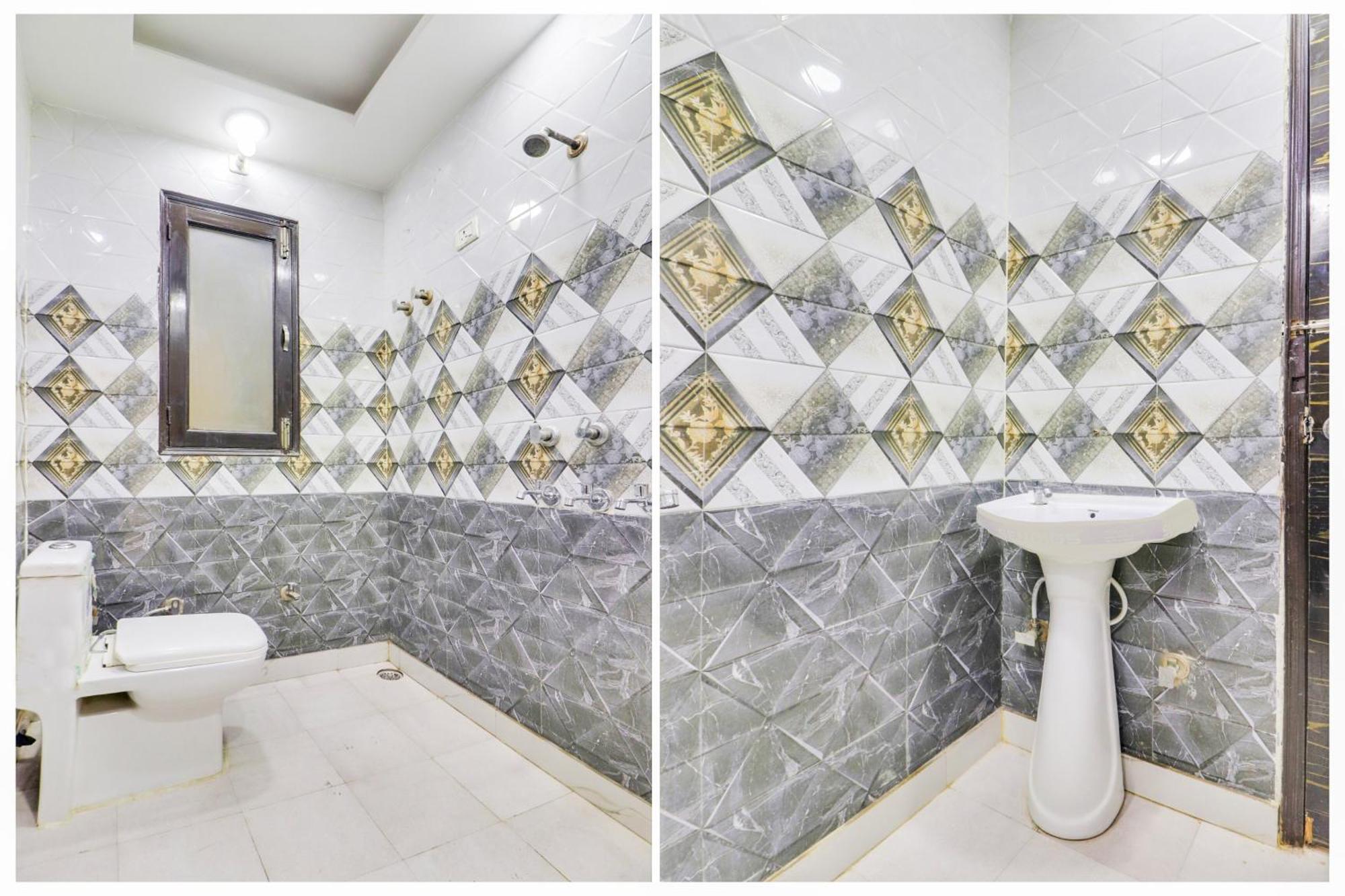 Hotel O Silent Moon Delhi (National Capital Territory of India)