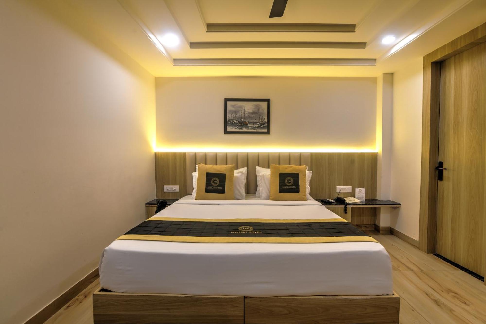 Foxoso Venue Hotel, Delhi Airport 4*