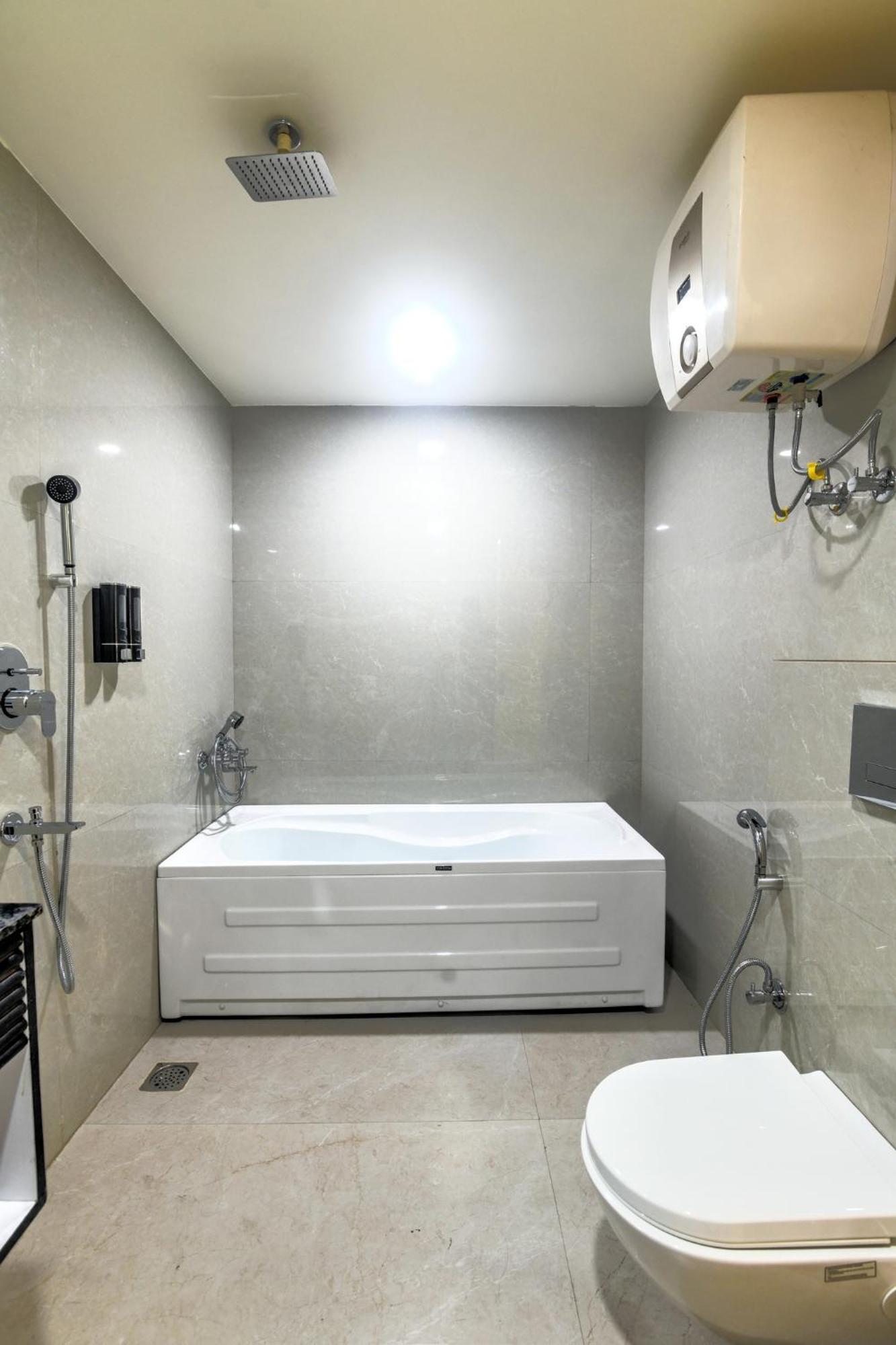 Foxoso Venue Hotel, Delhi Airport Hotel New Delhi