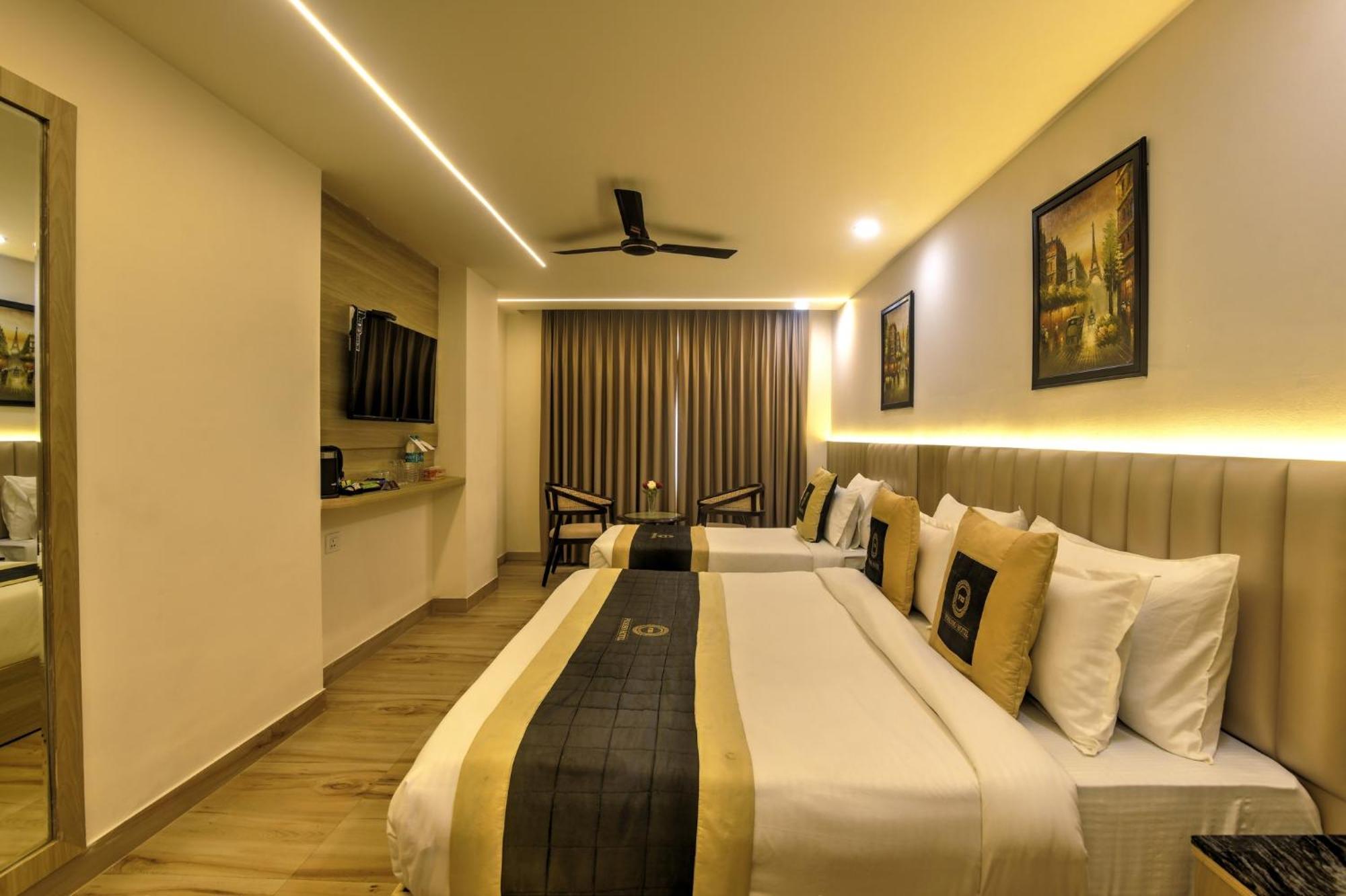 Foxoso Venue Hotel, Delhi Airport 4*
