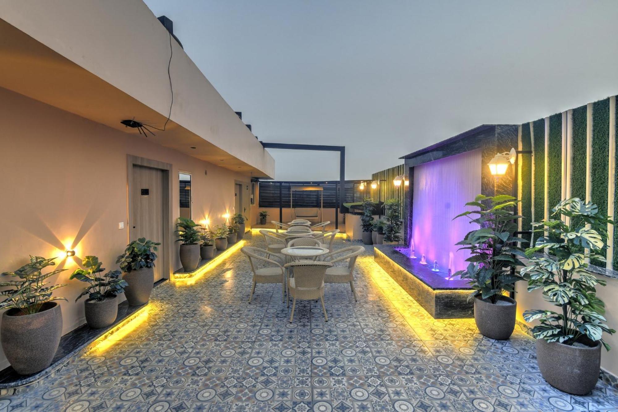 Foxoso Venue Hotel, Delhi Airport 4* New Delhi