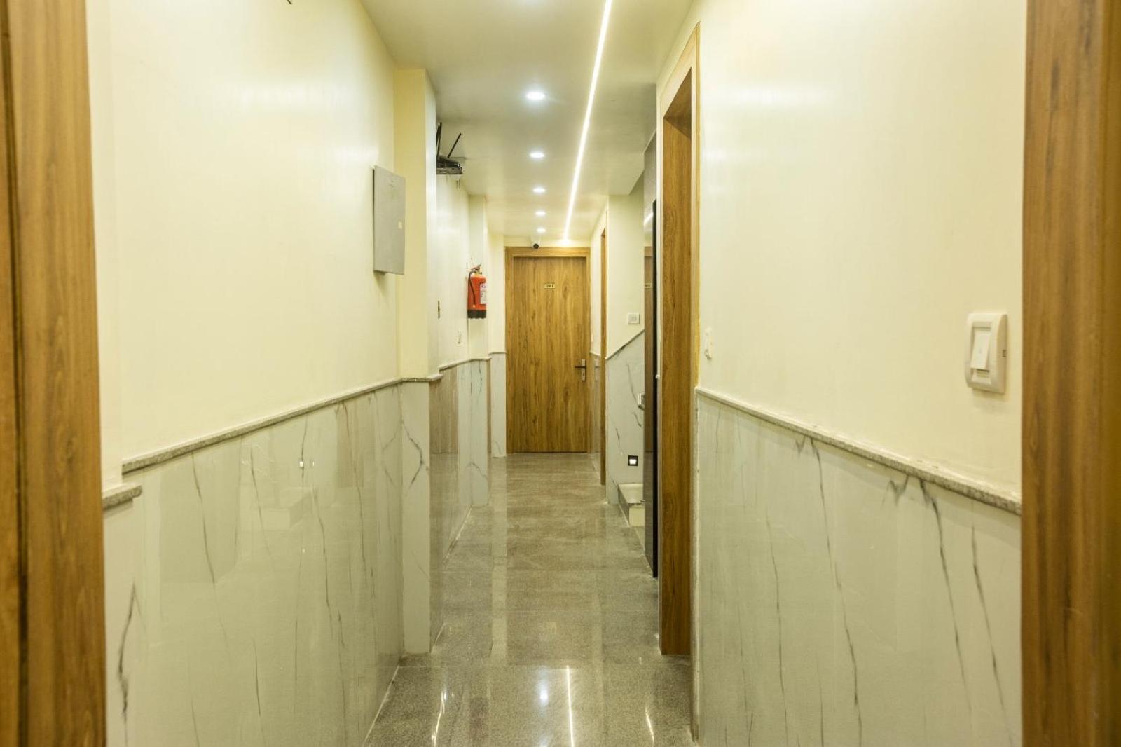 Oakwood 3* New Delhi