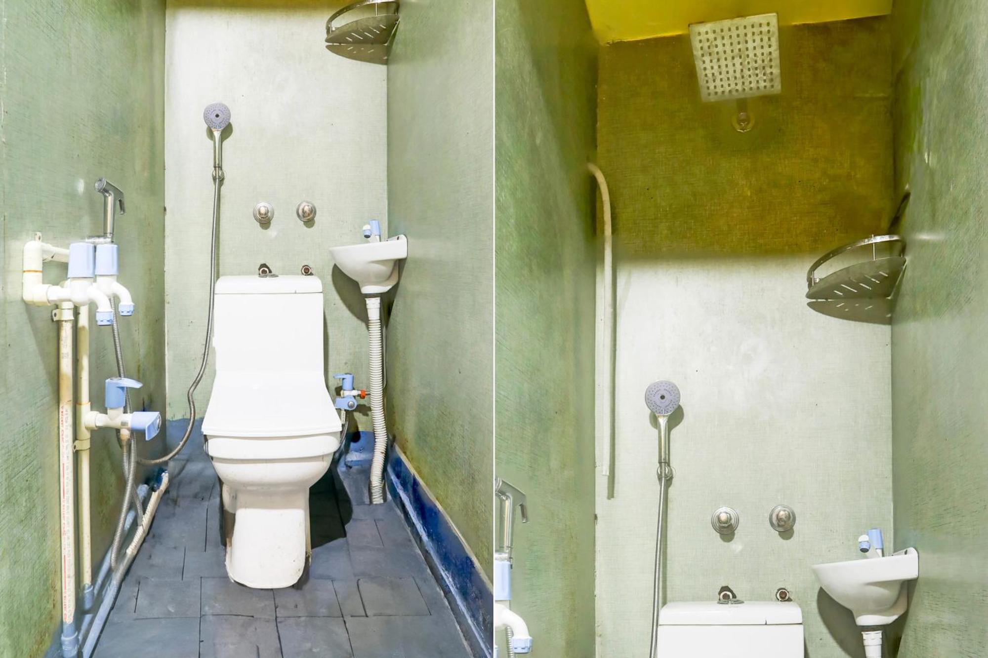 Hotel 83013 O A K Residency New Delhi