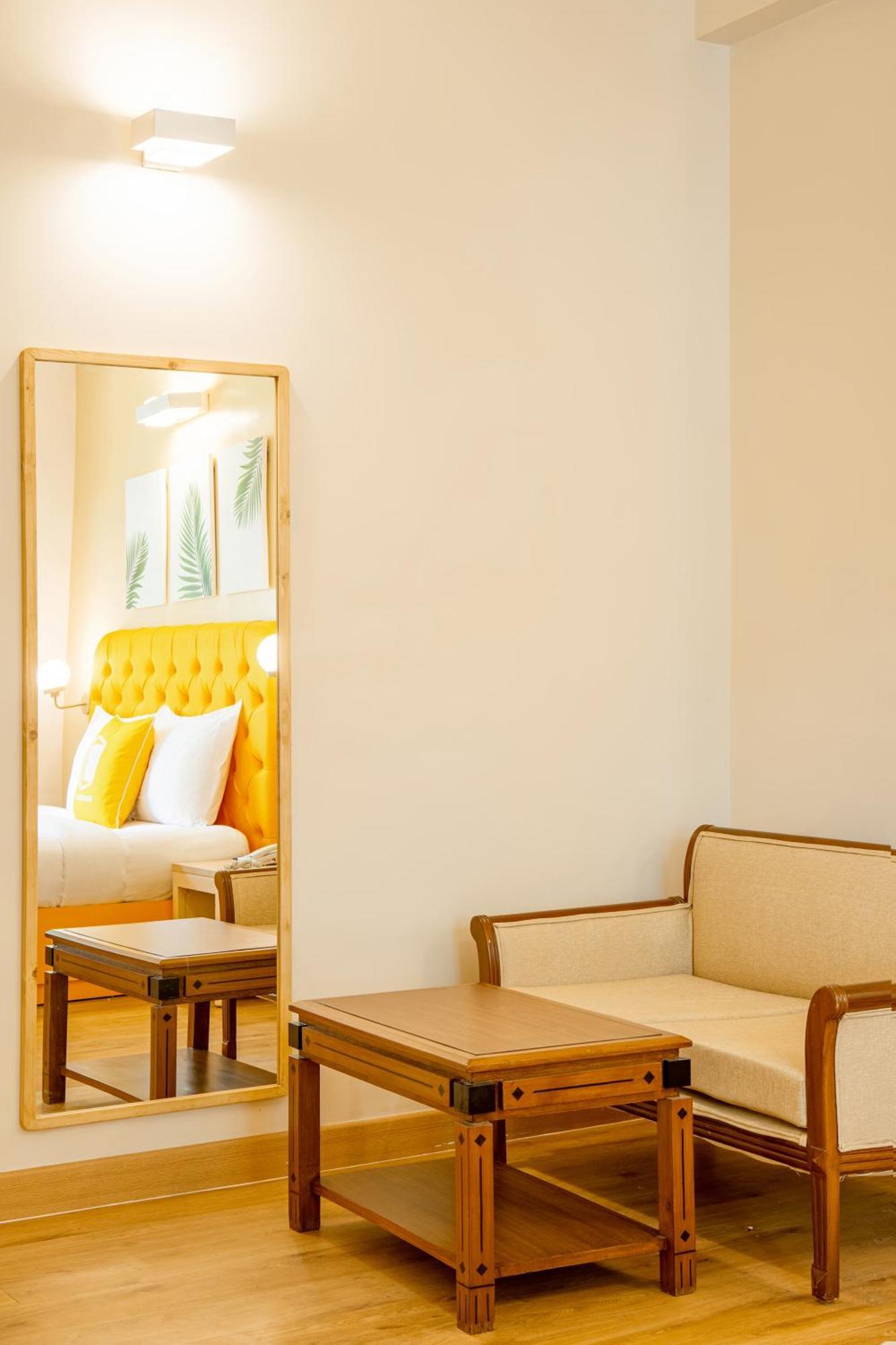 Bloom - Cr Park 3* New Delhi