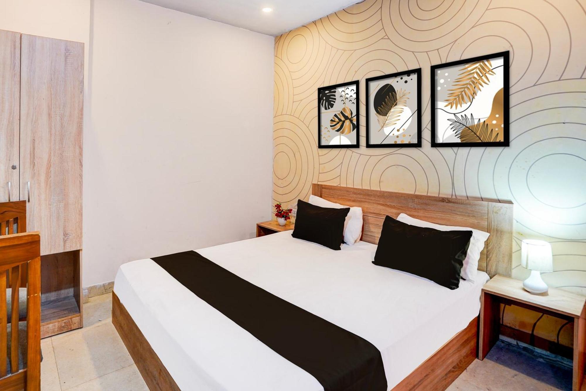Hotel O Grand Luxury Delhi (National Capital Territory of India)