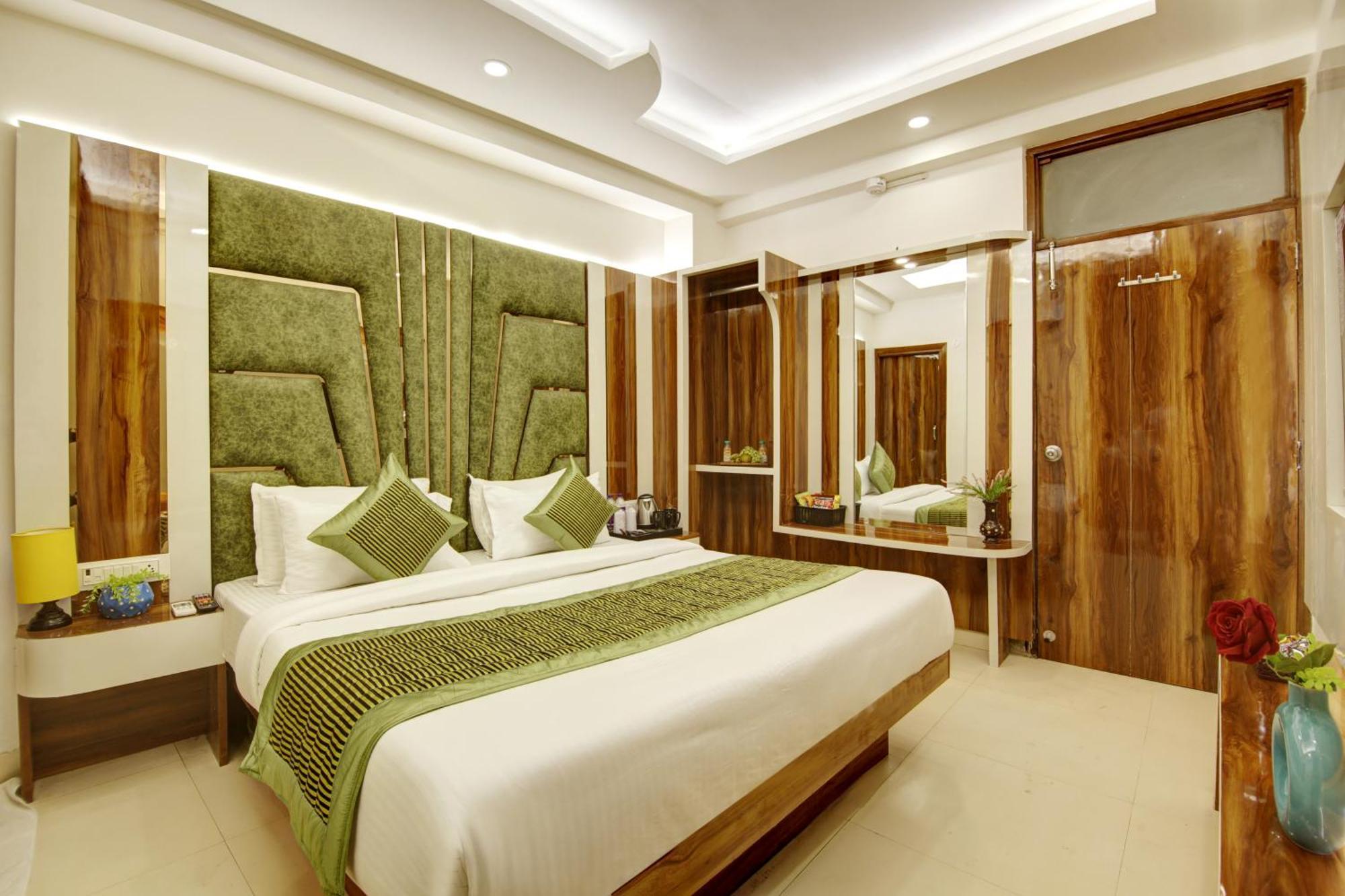 Hotel Hotel Star Villa - Front Of New Delhi Railway Station & 5 Minute From Connaught Place 4*