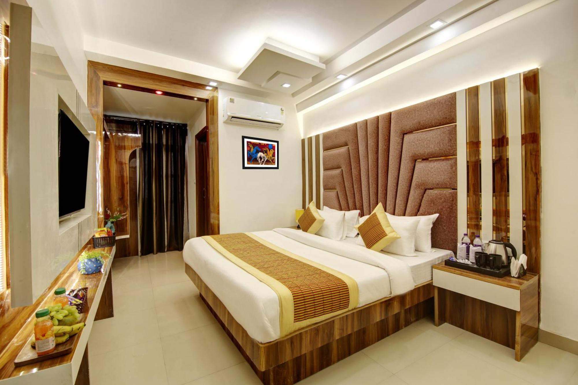 Hotel Star Villa - Front Of New Delhi Railway Station & 5 Minute From Connaught Place New Delhi