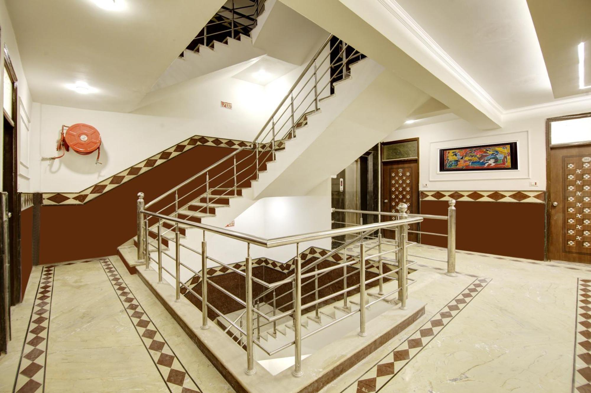 Hotel Star Villa - Front Of New Delhi Railway Station & 5 Minute From Connaught Place Hotel New Delhi