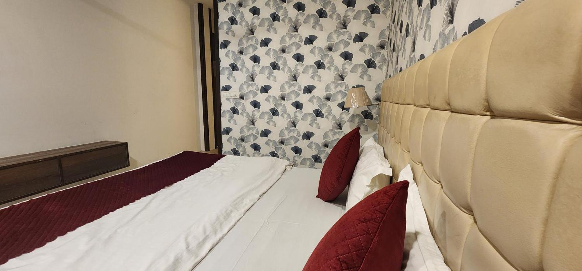 Arina Hotel