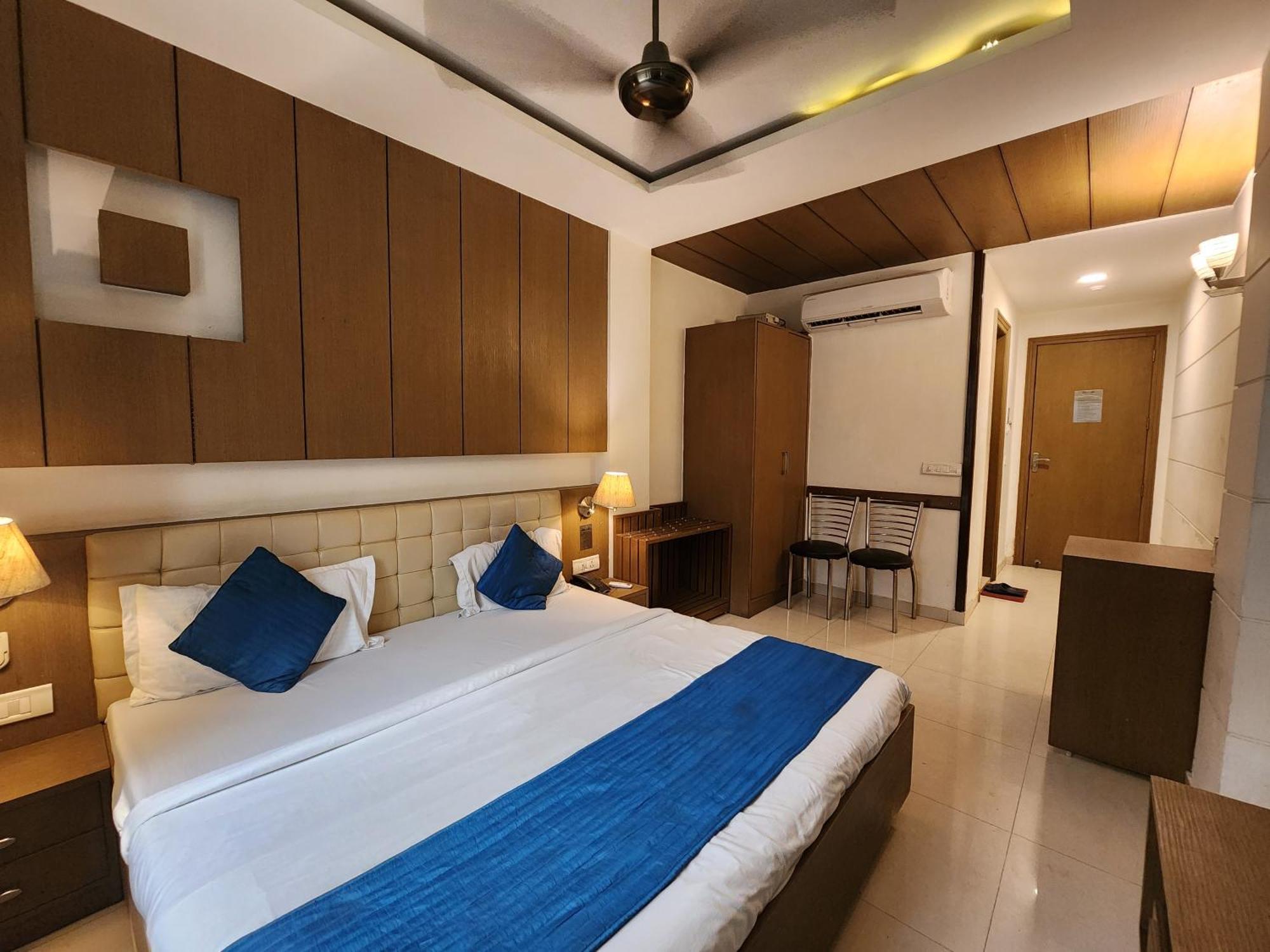 Arina 3* Delhi (National Capital Territory of India)