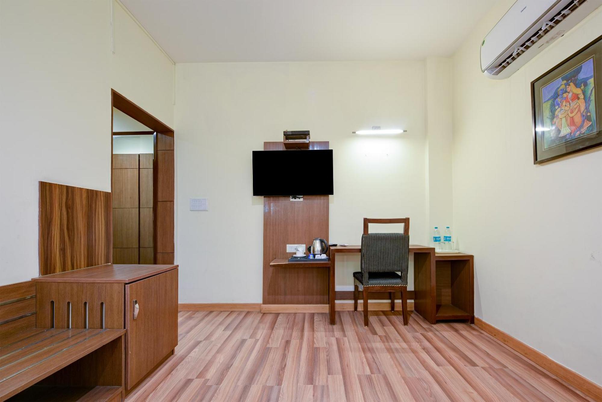 The Pamposh Hotel 3*