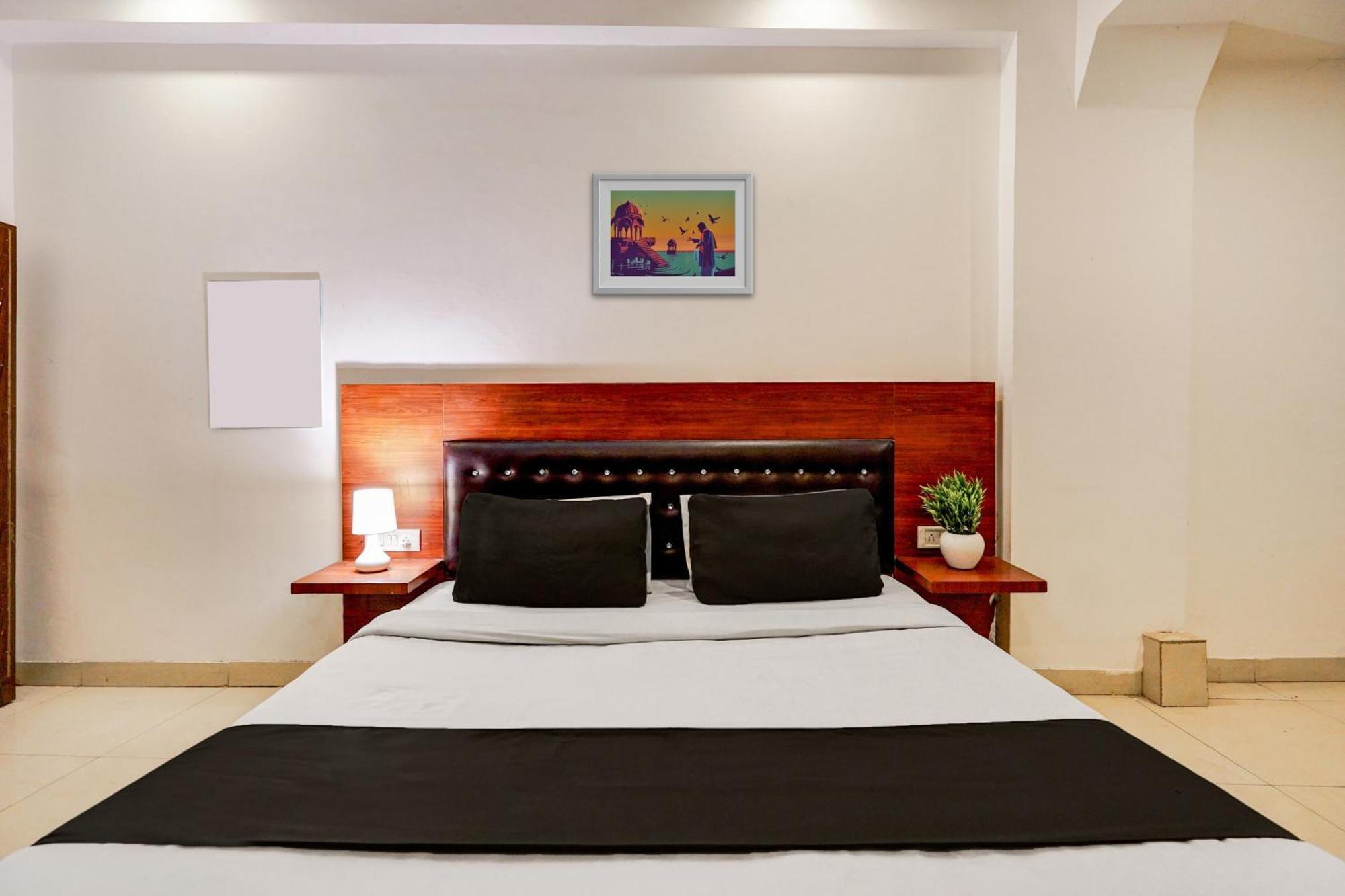 Hotel O Airport Blue Pebble 3*