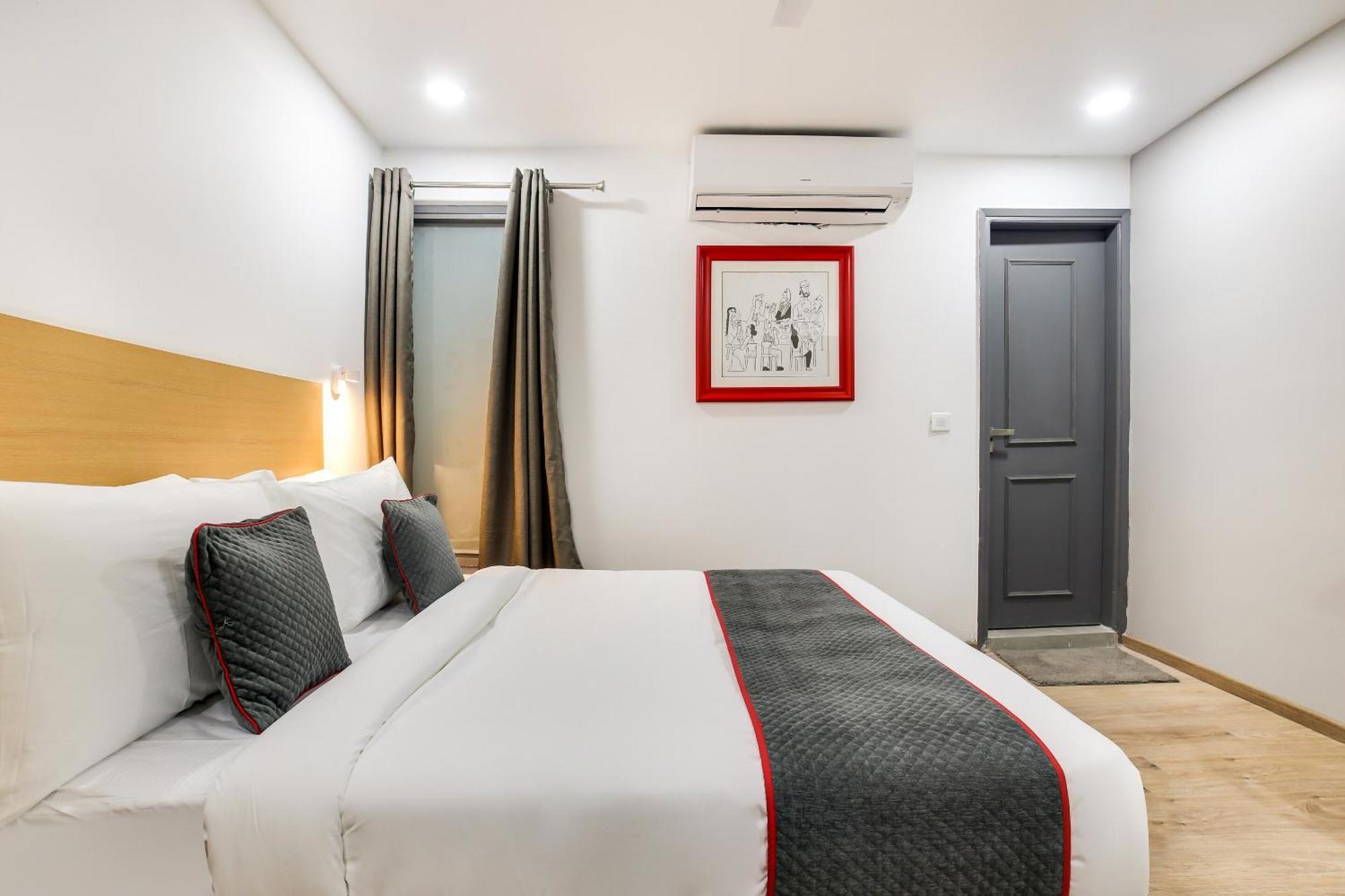 Super Townhouse Shahdara Near Yamuna Sports Complex New Delhi