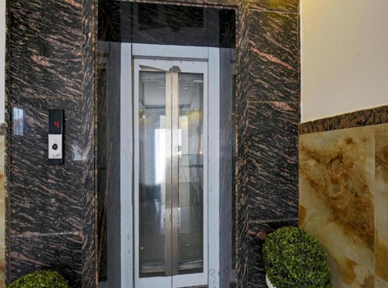 Rosewood Near Delhi Airport 4* New Delhi