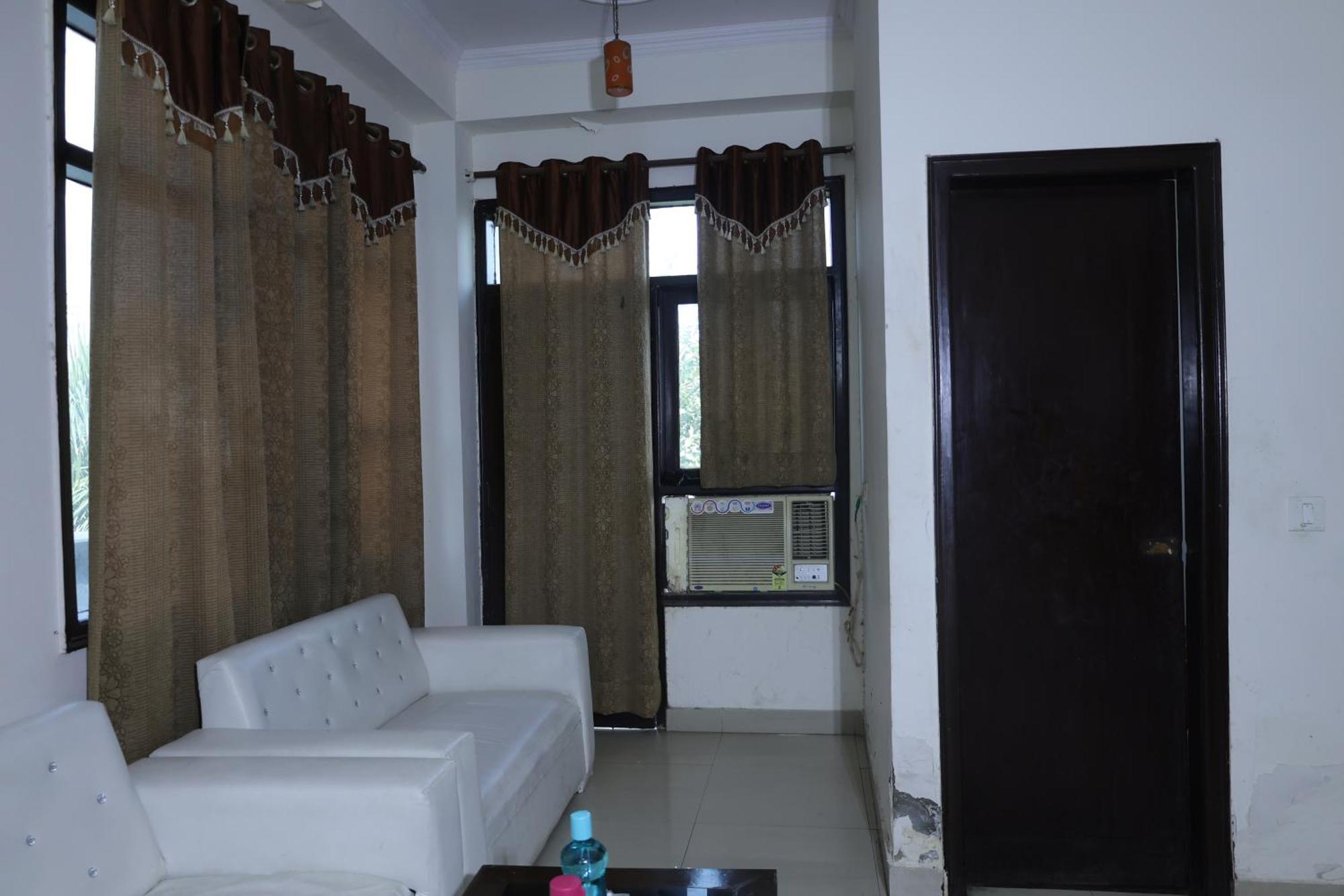Guest house Icy White Heaven Corporate Delhi (National Capital Territory of India)