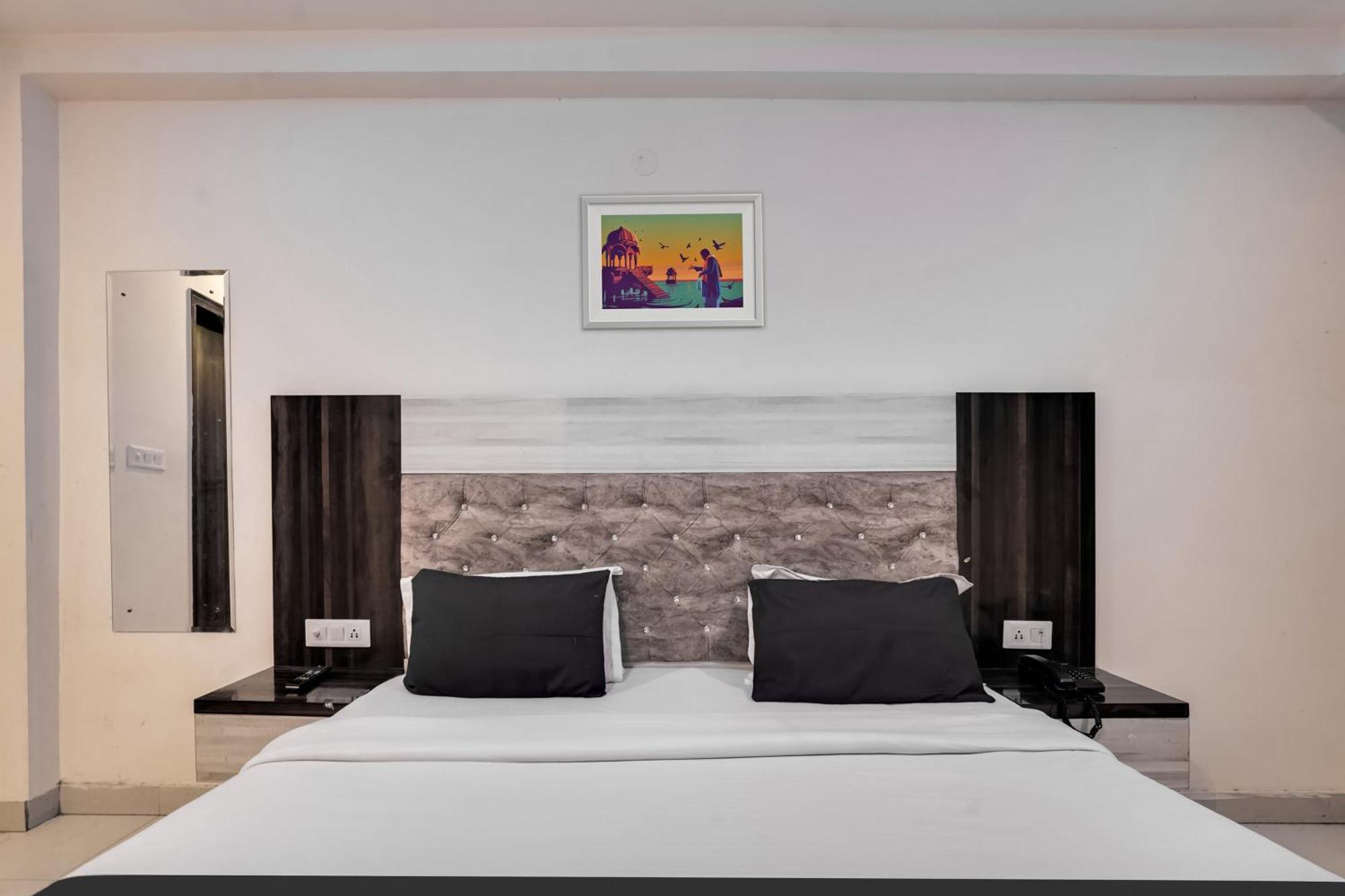 O Tavish Hotel