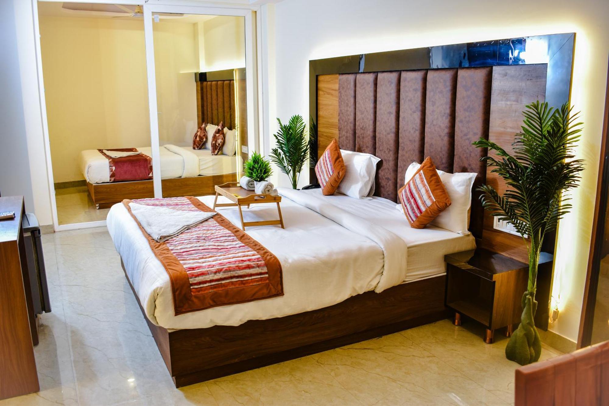 Hotel Yash Palace