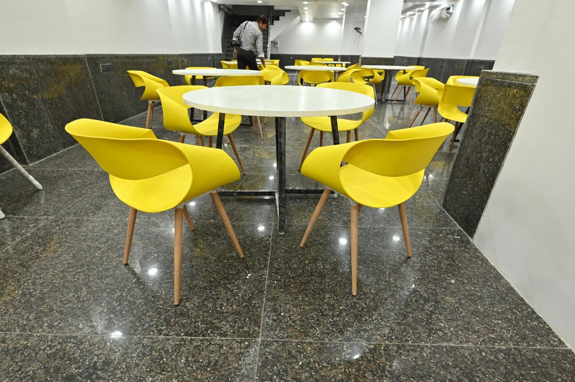 Down Town Paschim Vihar 3*
