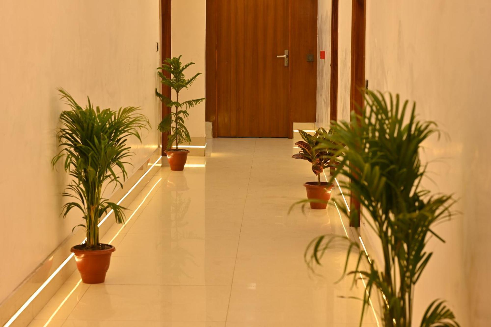 Hotel Down Town Paschim Vihar Delhi (National Capital Territory of India)