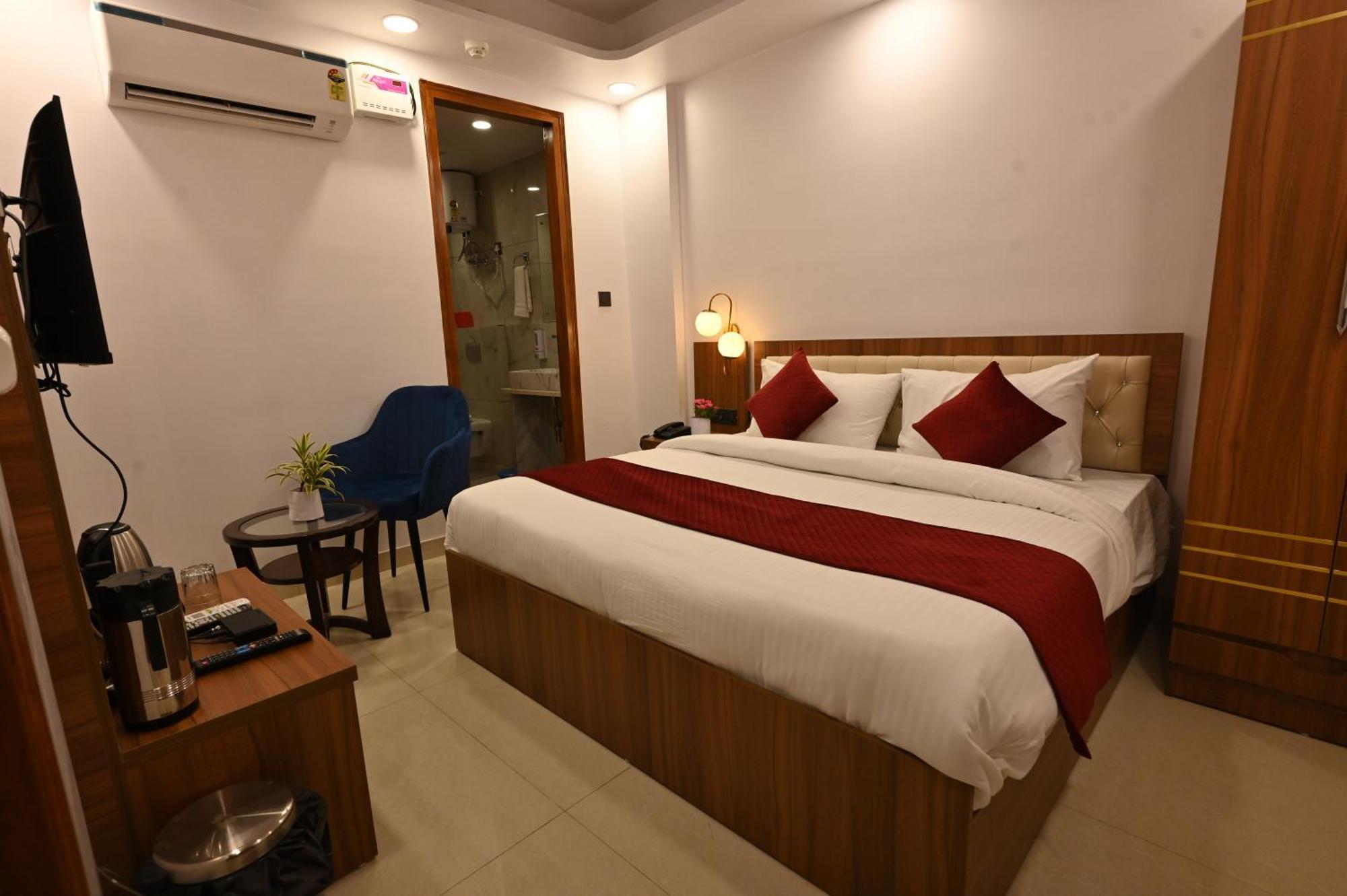 Hotel Down Town Paschim Vihar Delhi (National Capital Territory of India)