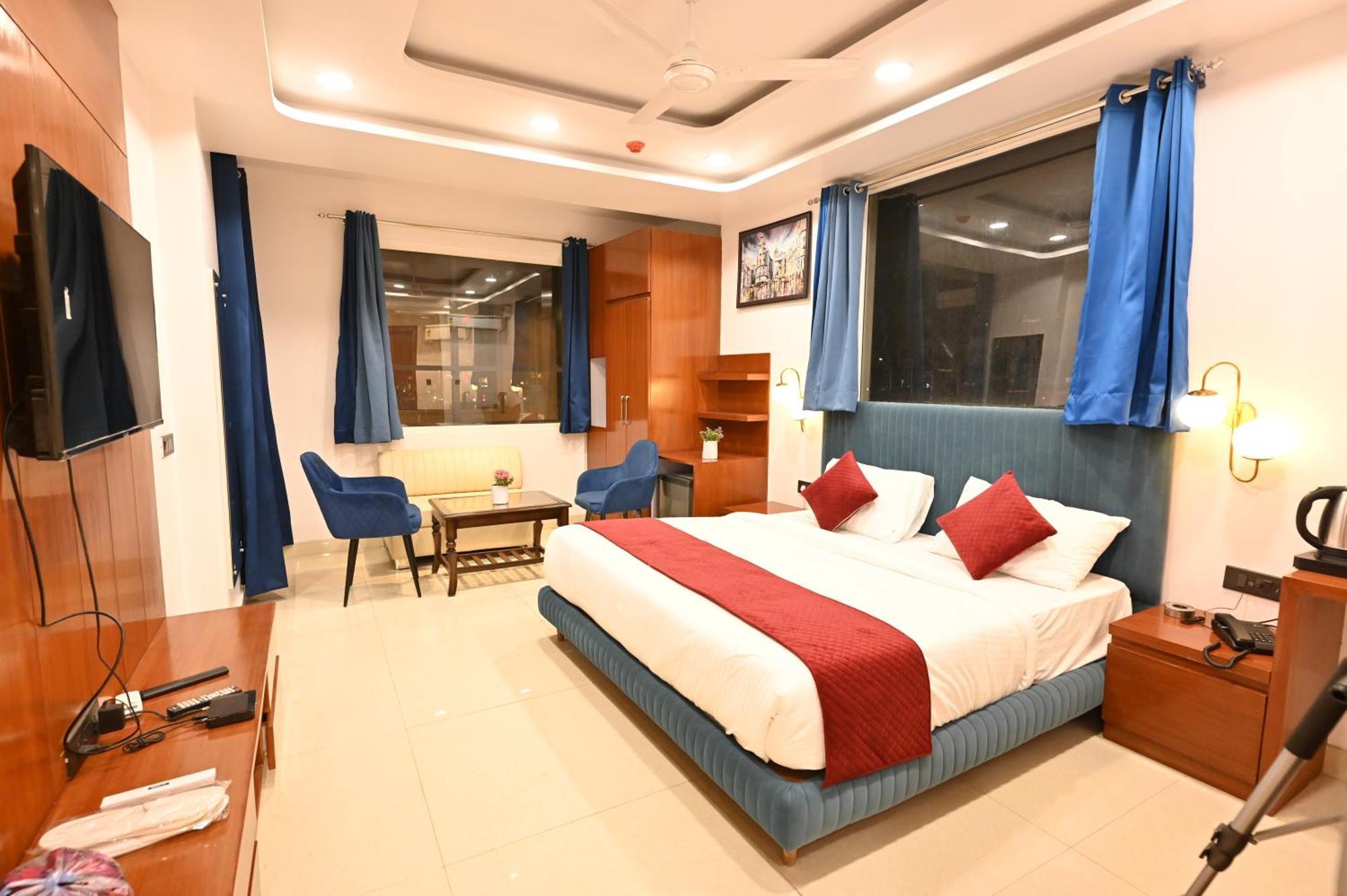 Hotel Down Town Paschim Vihar 3*